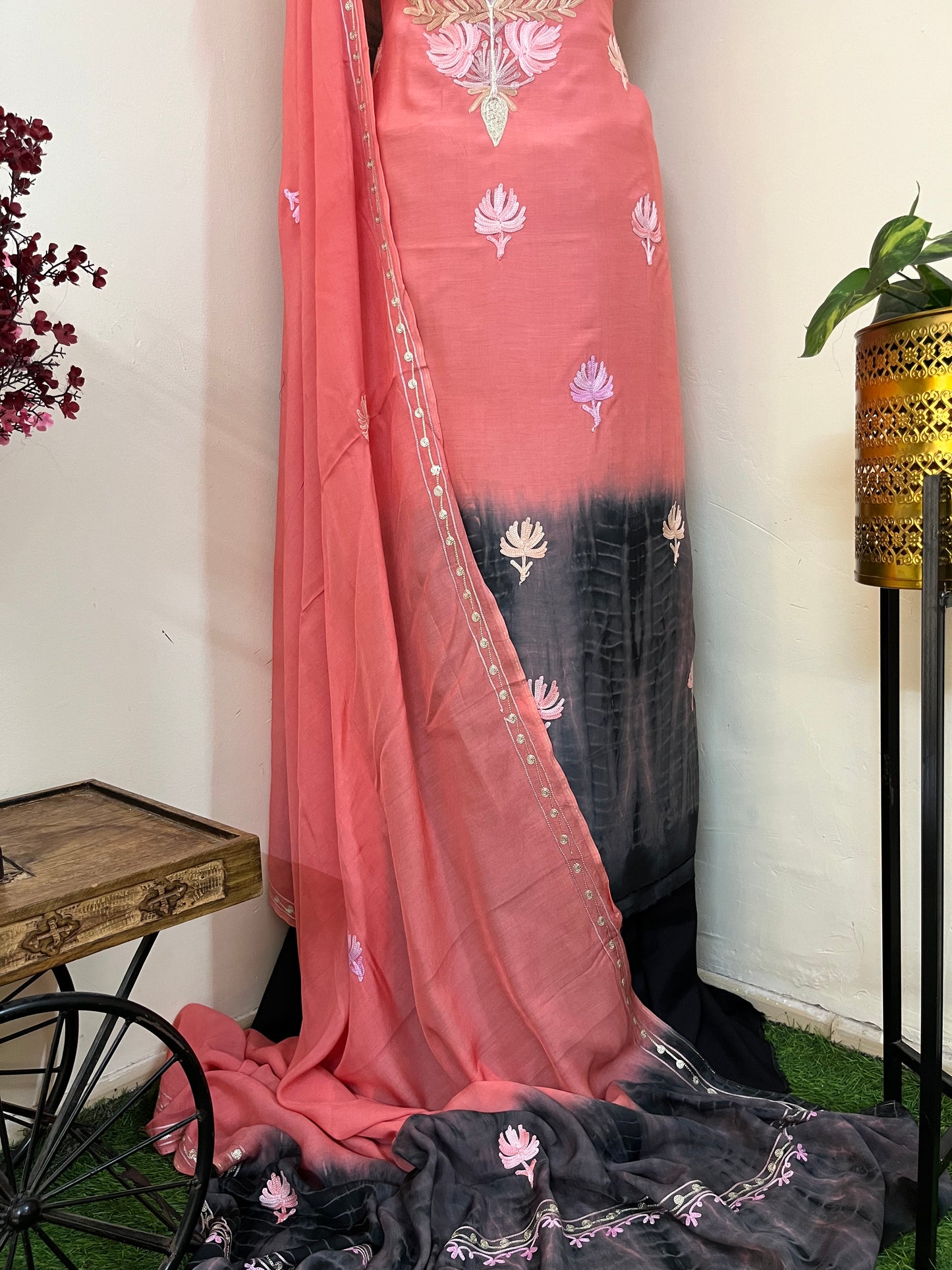 Peach Mul Cotton Shibori Work Kashmiri 3pc Suit
