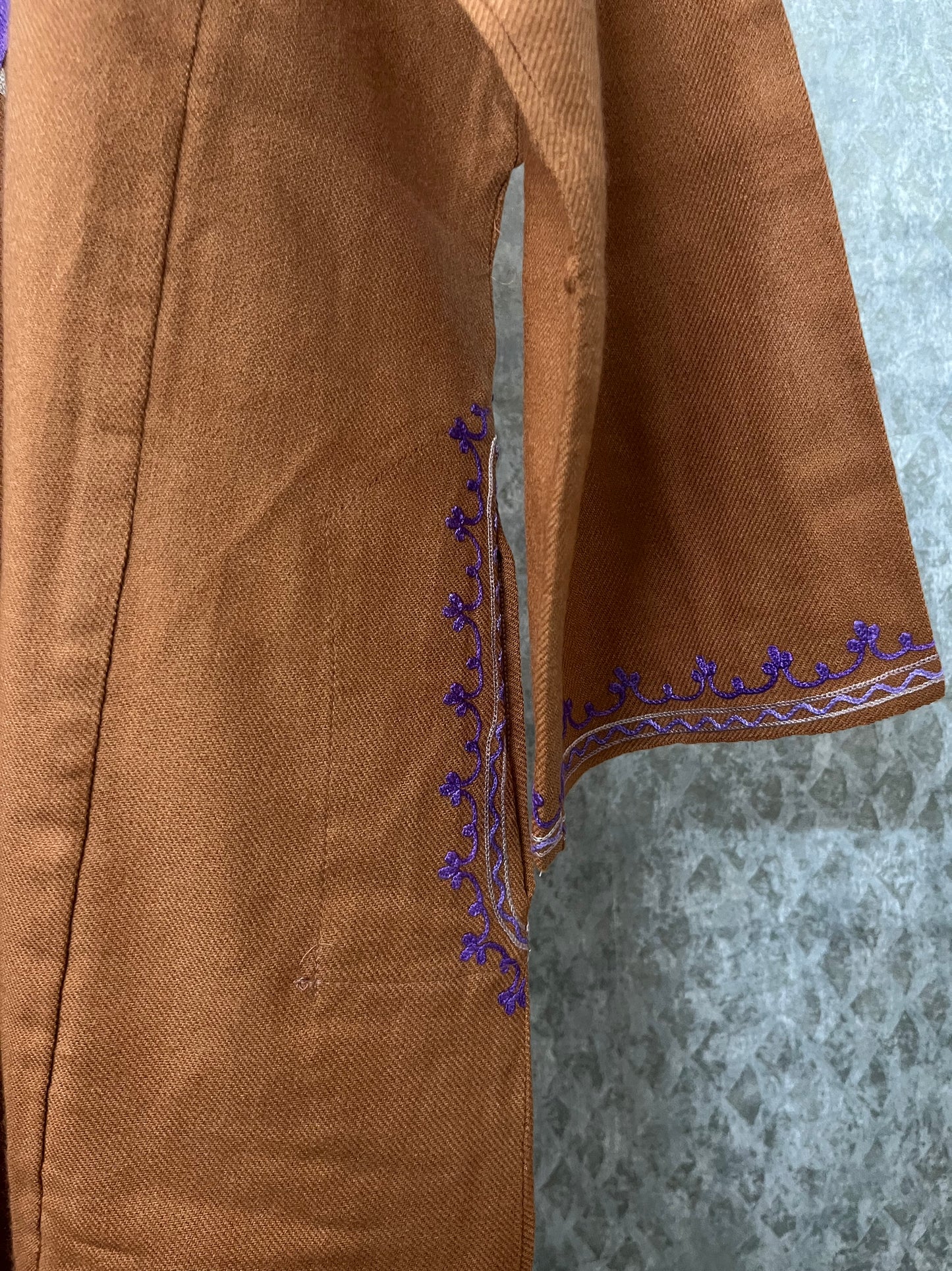 Brown Aari Embroidered Wool Pheran