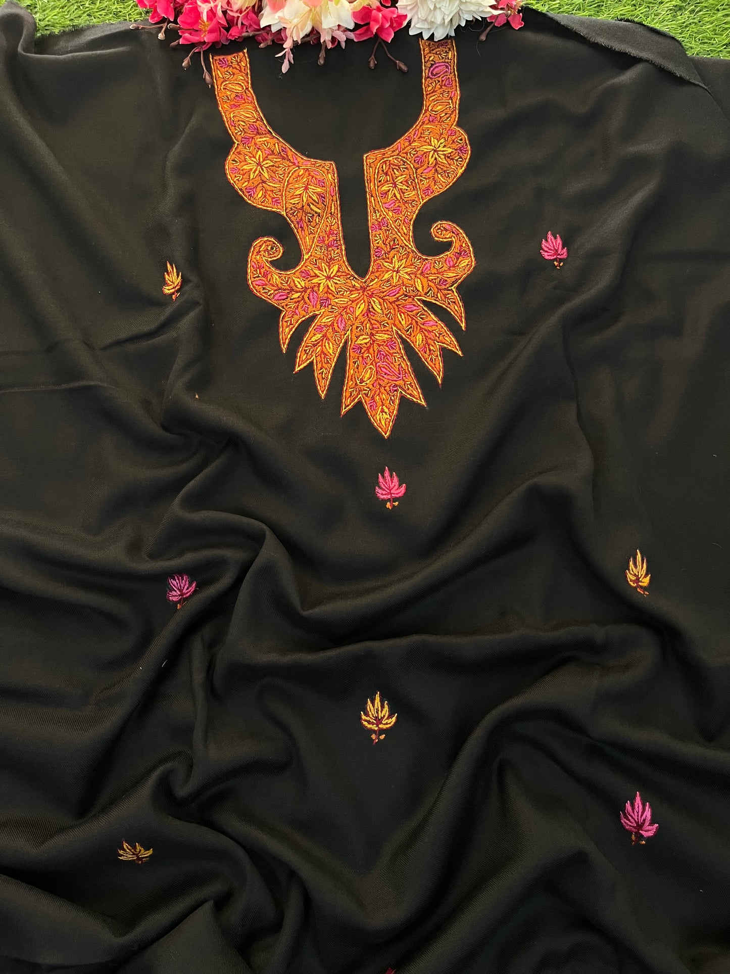 Black Fine Wool Sozni Embroidered 3pc Suit Stole