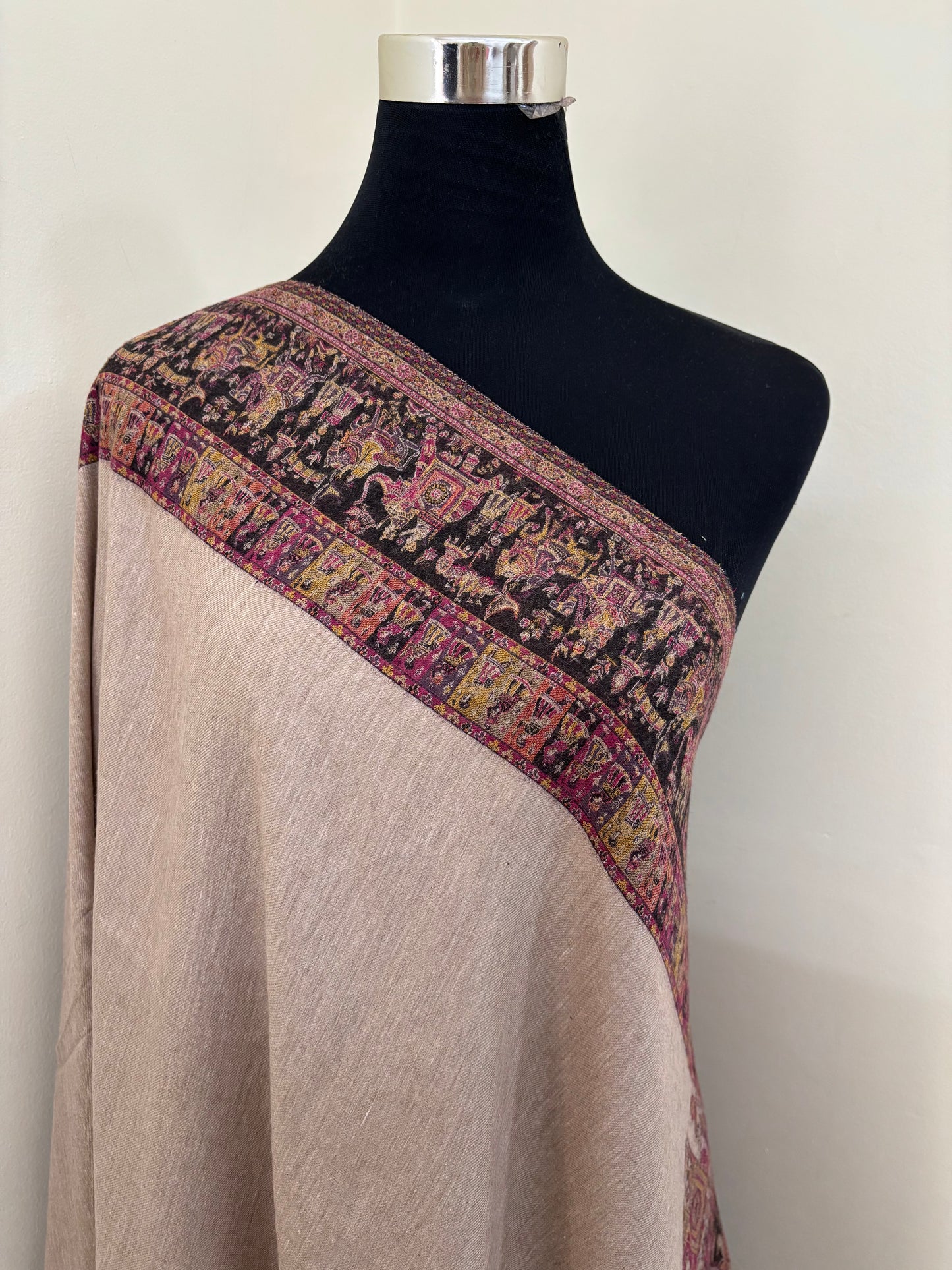 Kani Fine Semi Pashmina stole