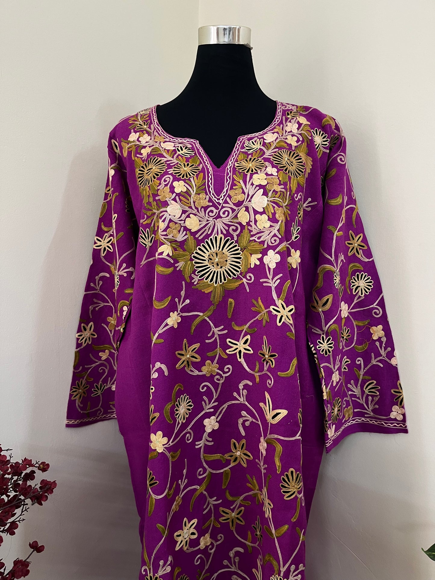 Wine Aari Embroidered Wool Pheran