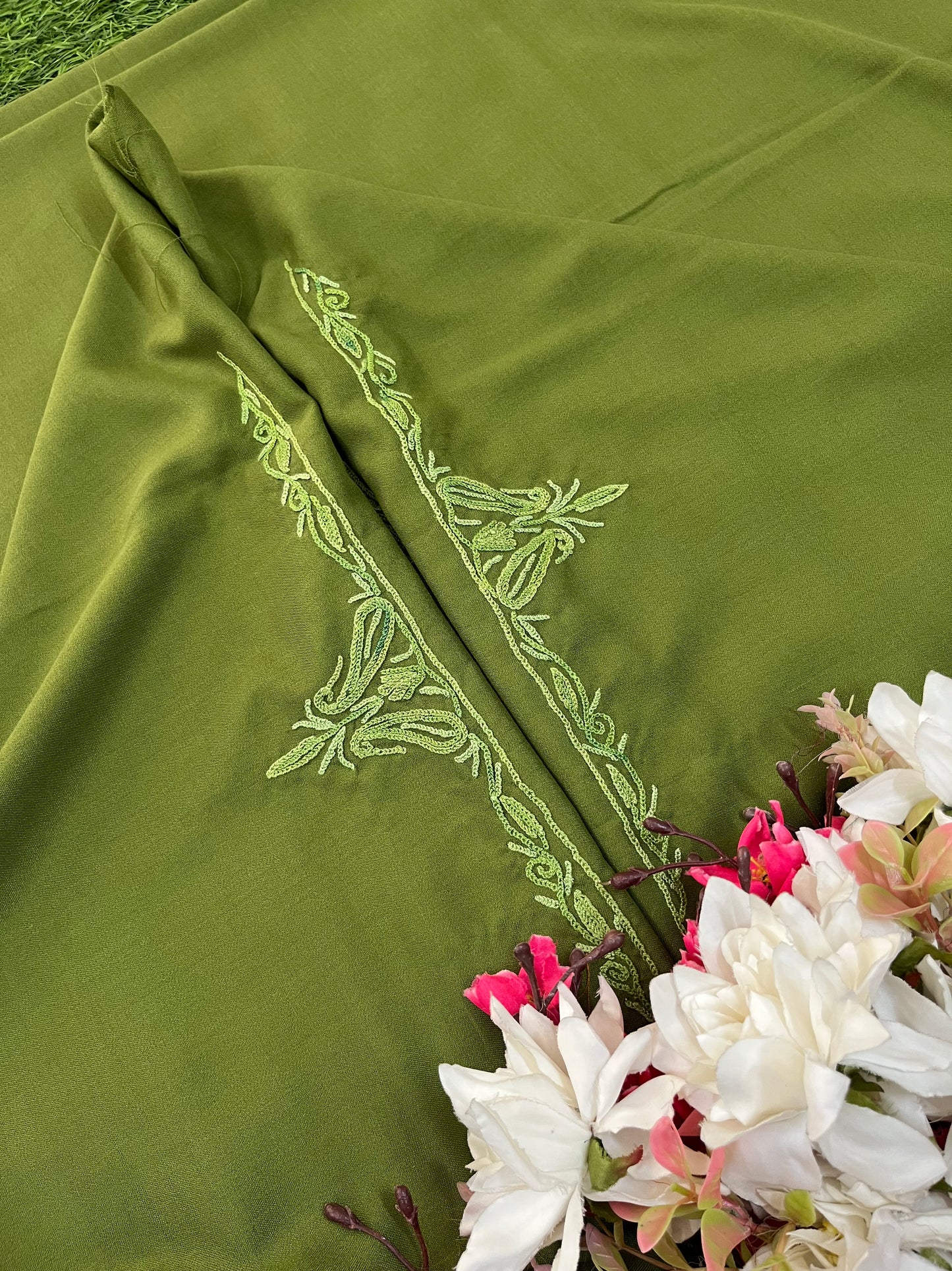 Heena Green Cotton Two Piece Suit (Hand Embroidered)