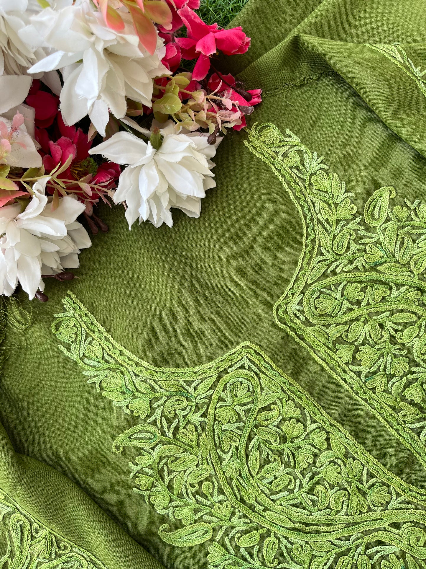 Heena Green Cotton Two Piece Suit (Hand Embroidered)