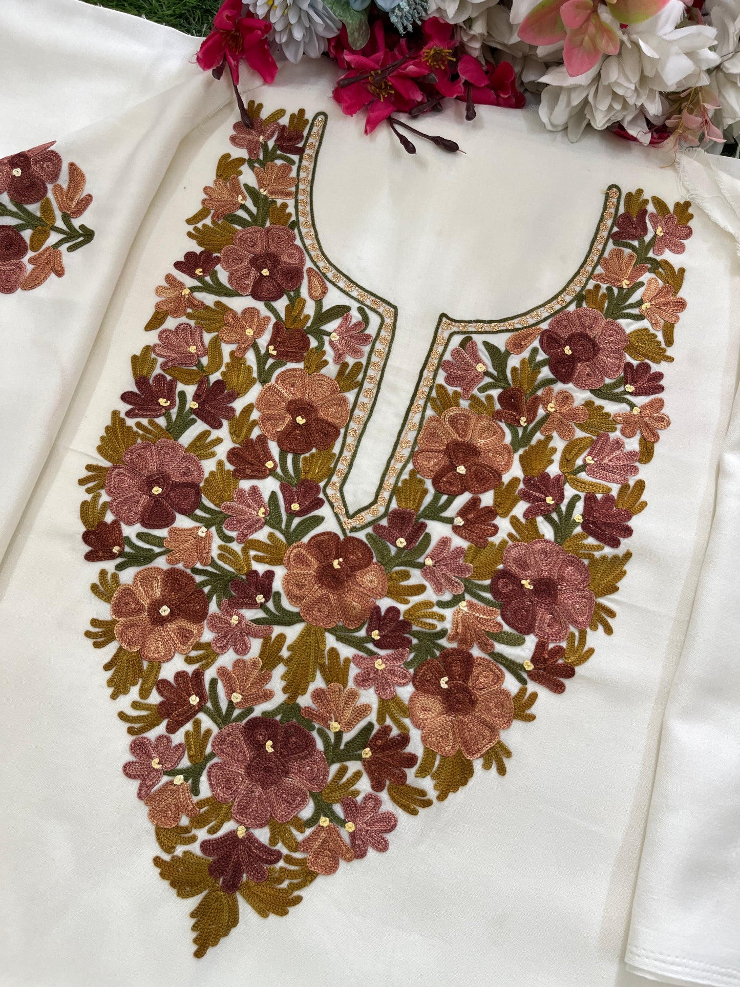 Off White Cotton Cord Set (Aari Embroidered)