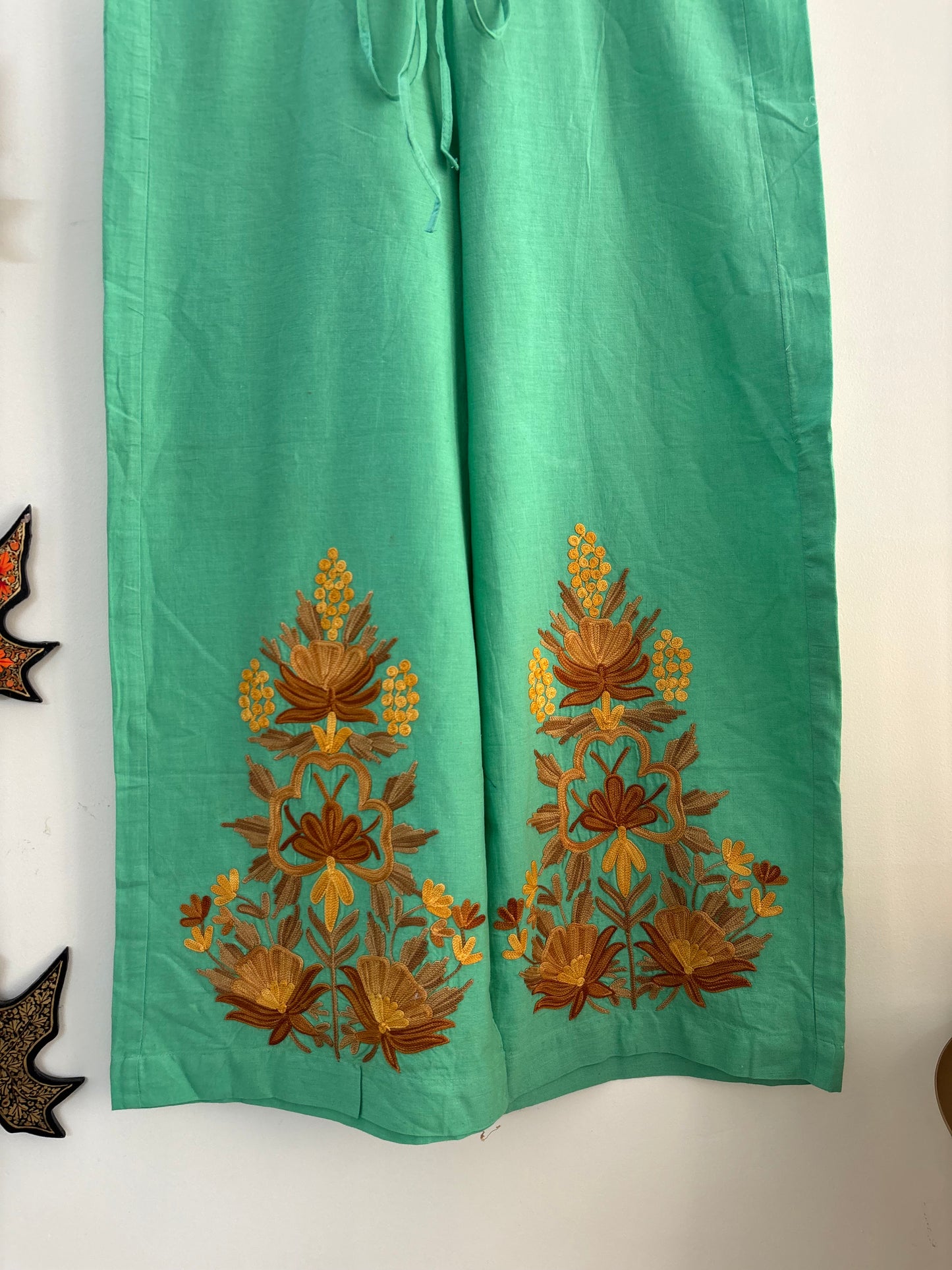 Women Green Solid Cropped Wide Leg Aari Embroidered Palazzos ‘M’