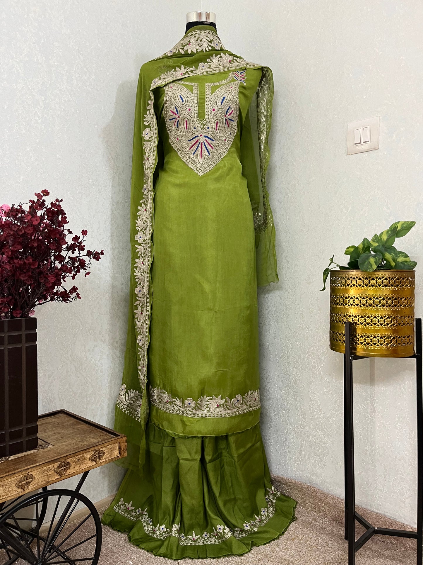 Green Opada Silk Kashmiri Suits
