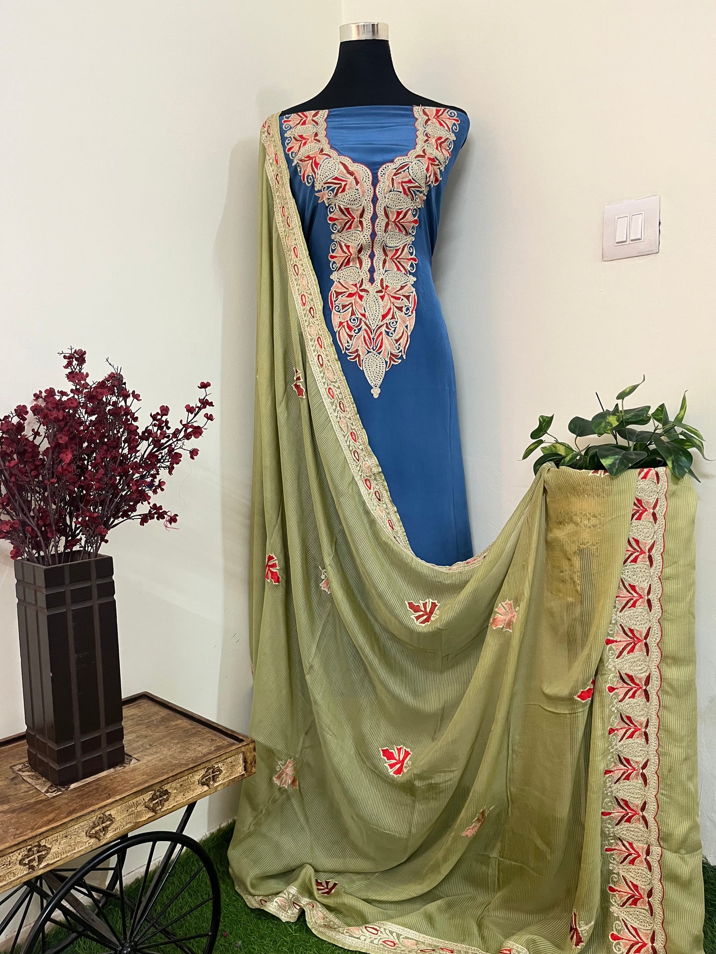 Kalaa’ Electric Blue Crape Kashmiri Suit