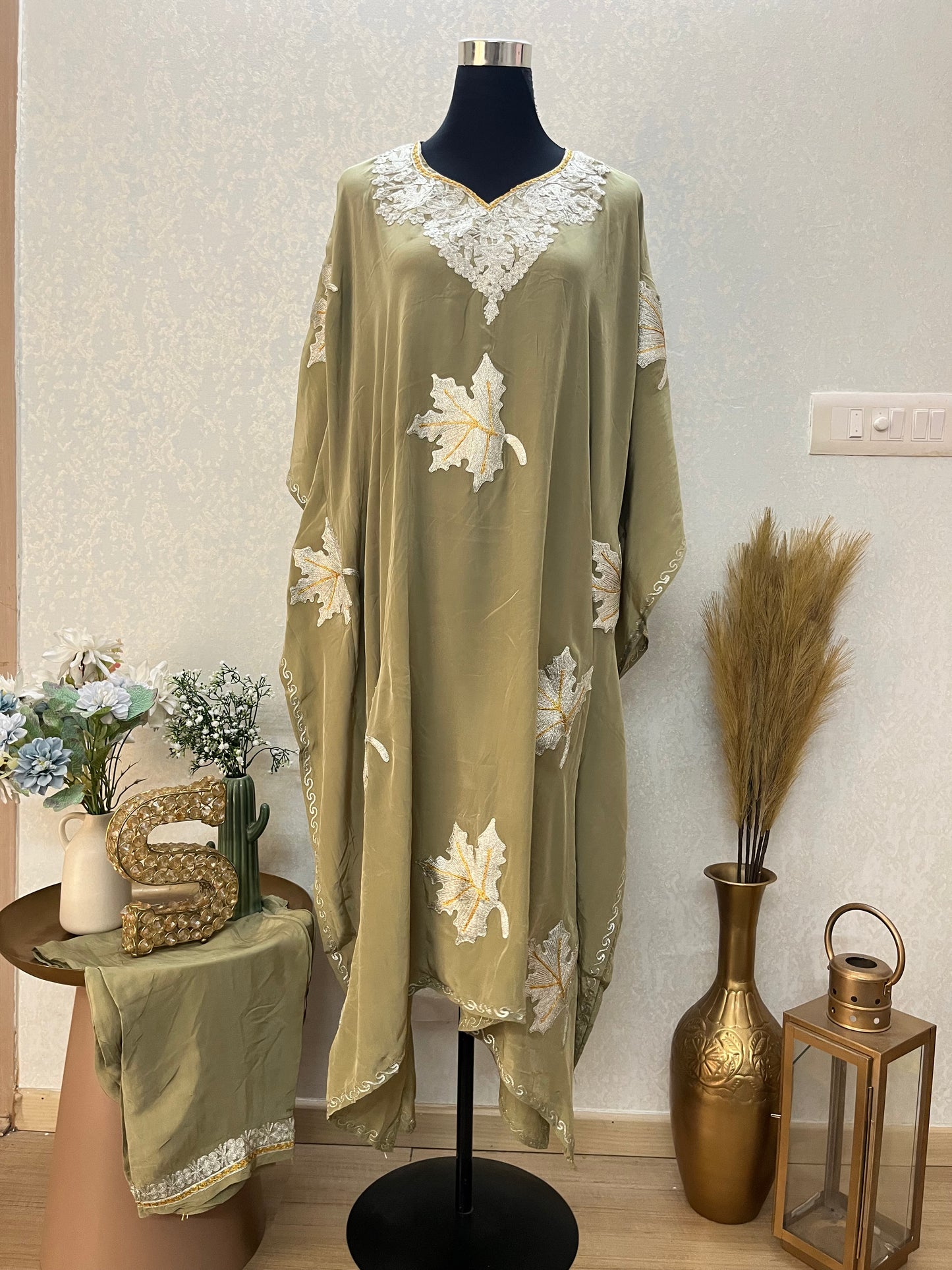 Crape Kashmiri Kaftan Set