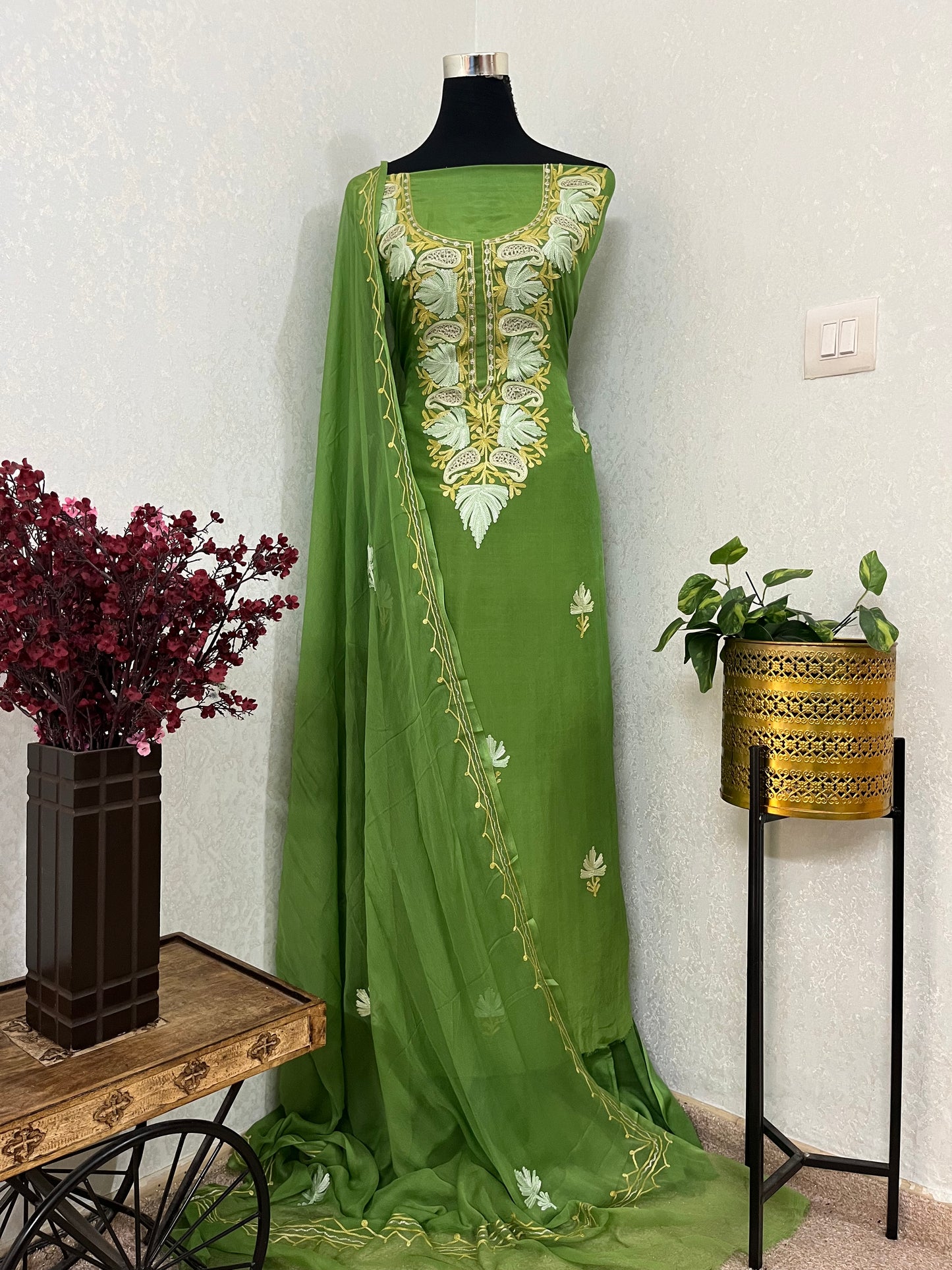 Lawn Green Opada Silk Kashmiri Suits