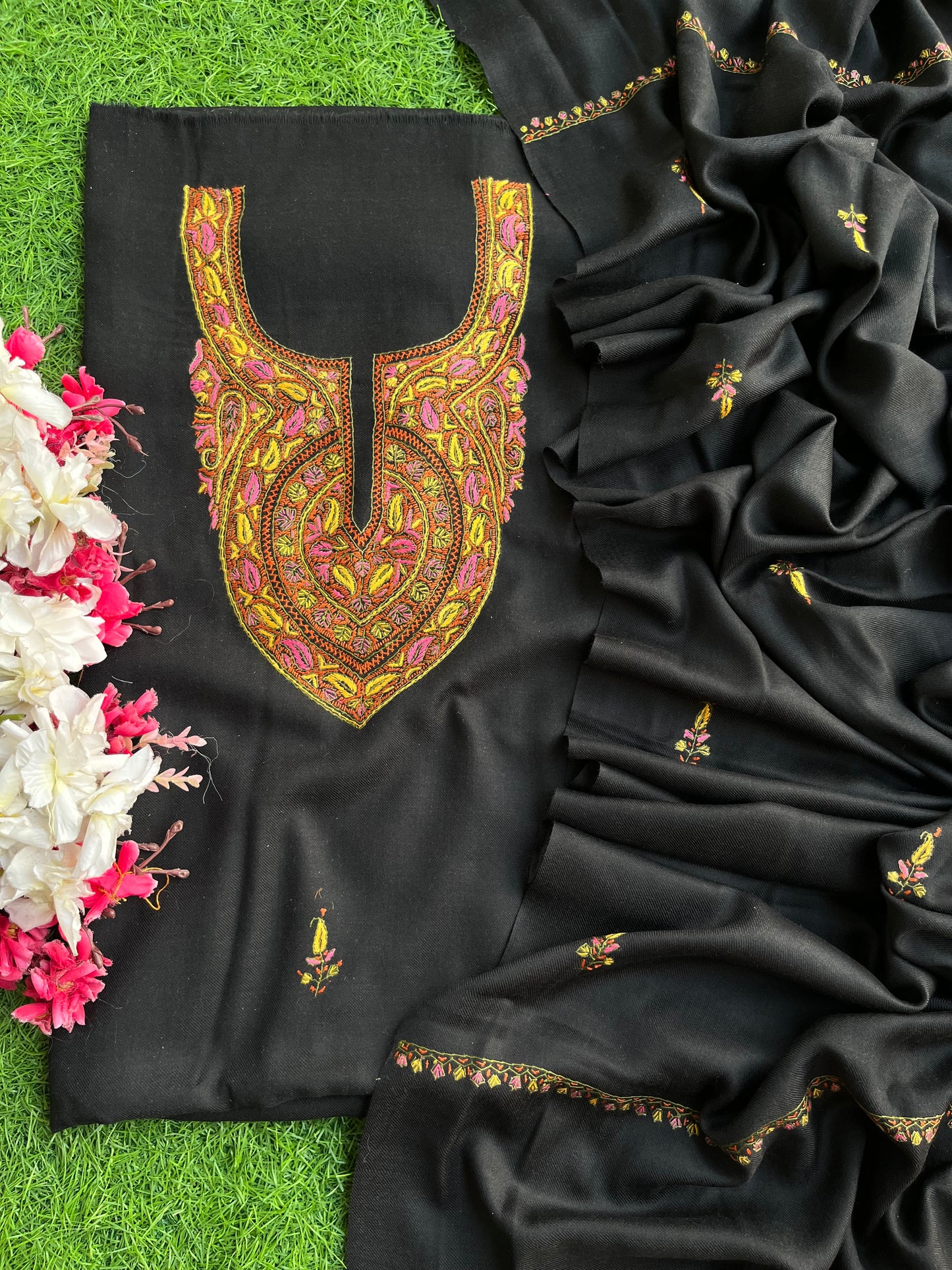 Black Fine Wool Sozni Embroidered 3pc Suit Stole