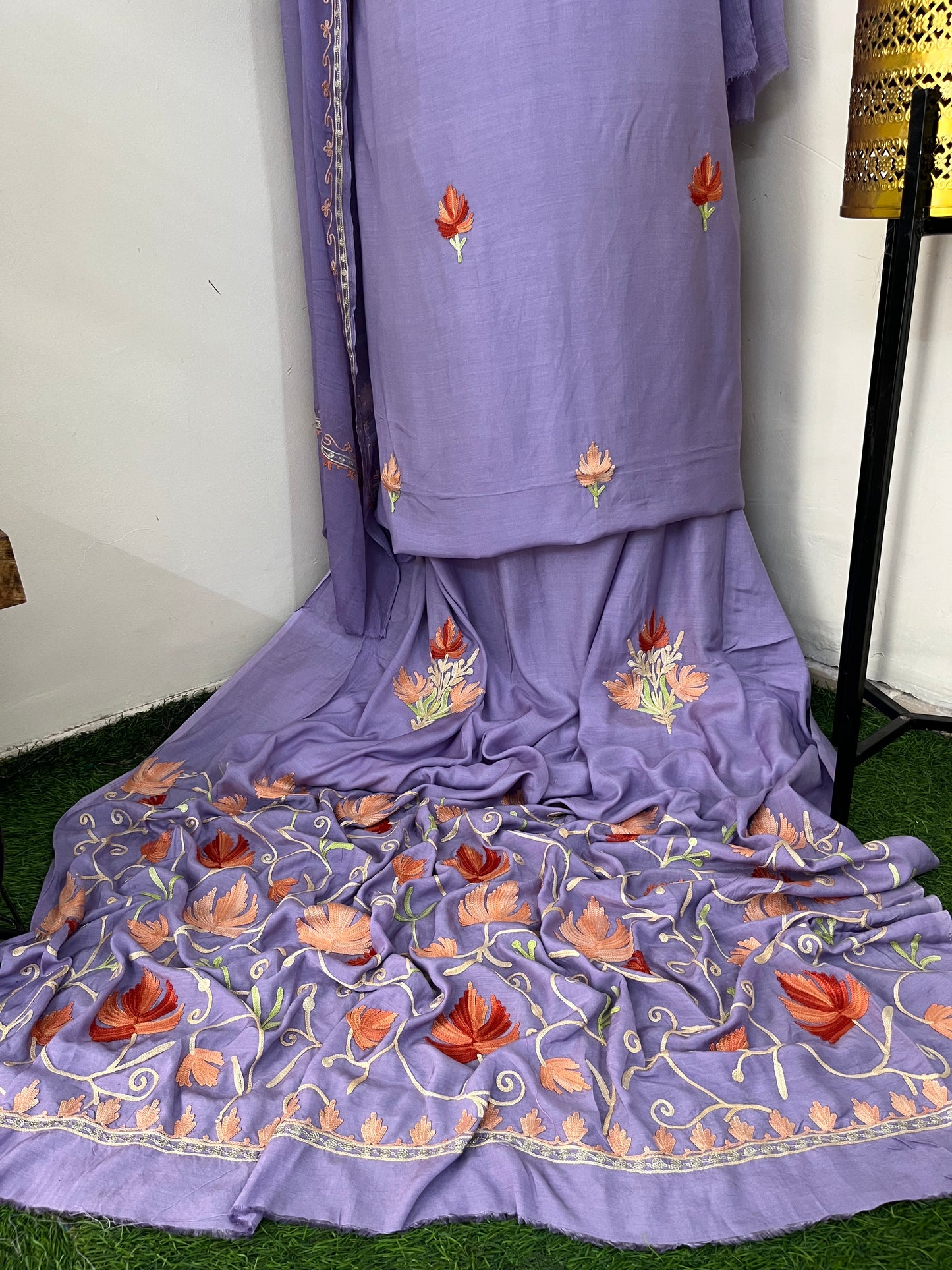 Lavender Muslin Cotton Jaal Sleeves Kashmiri 3pc Suit