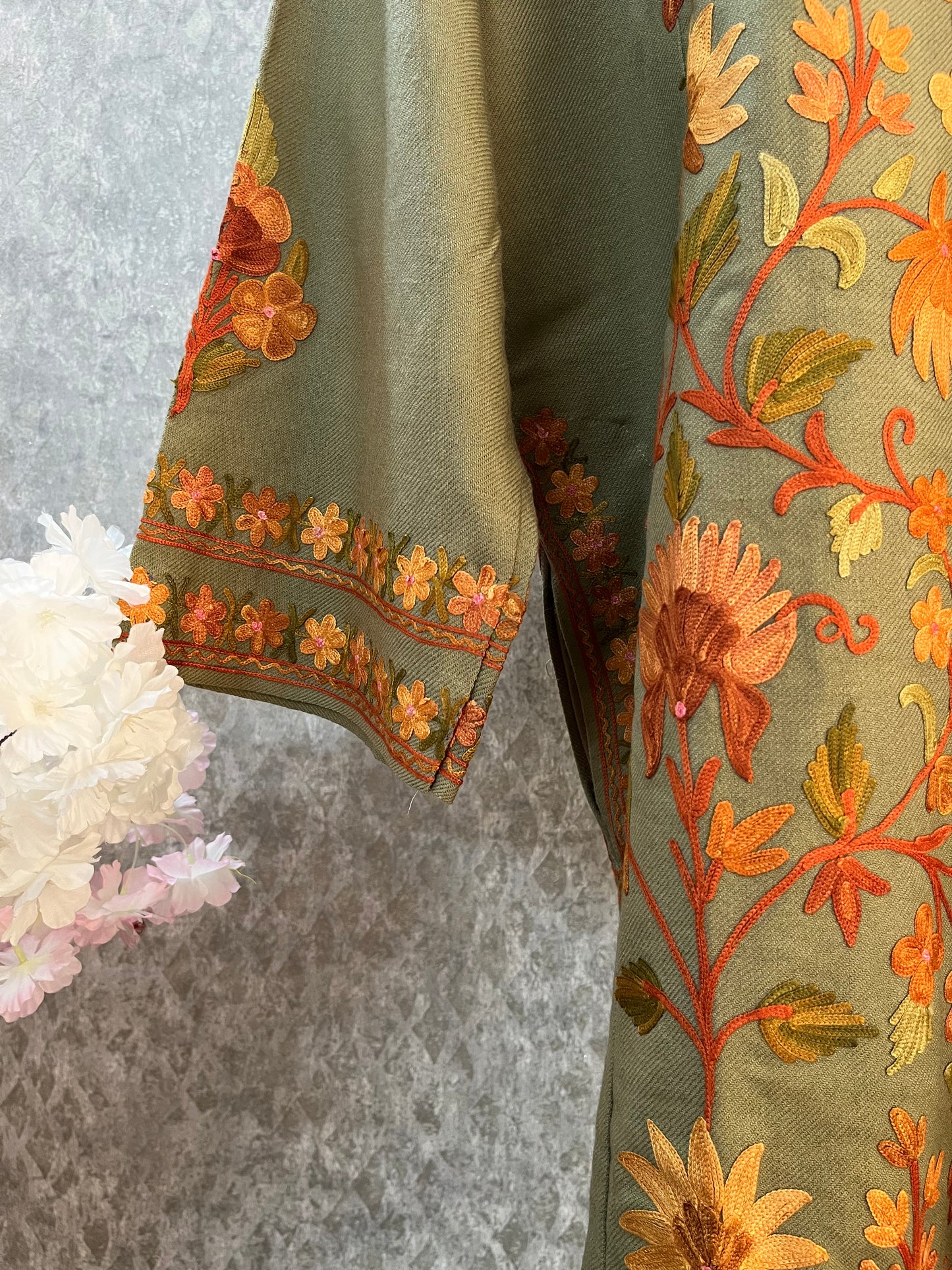 Beige Aari Embroidered Wool Pheran