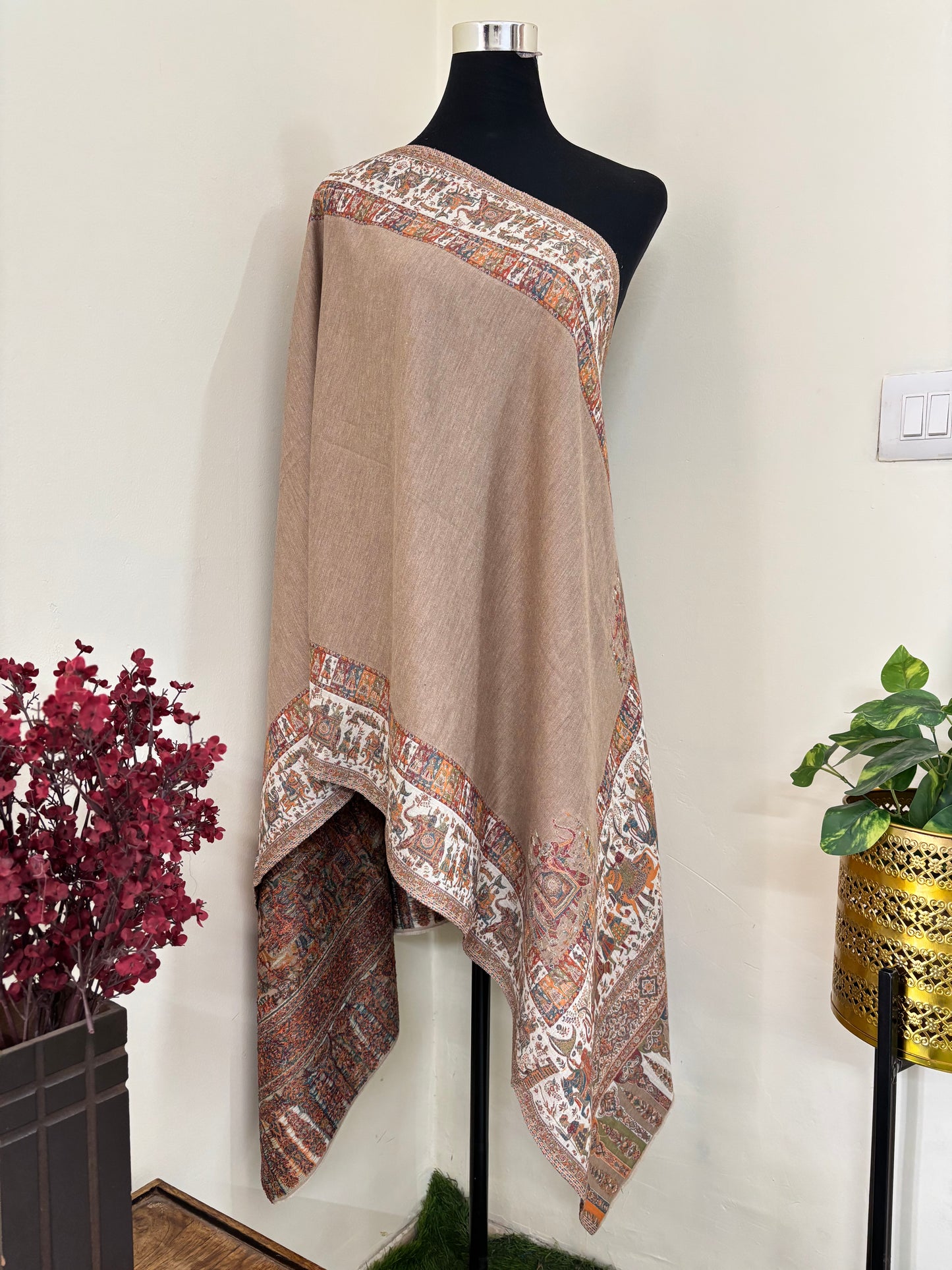 Kani Fine Semi Pashmina stole