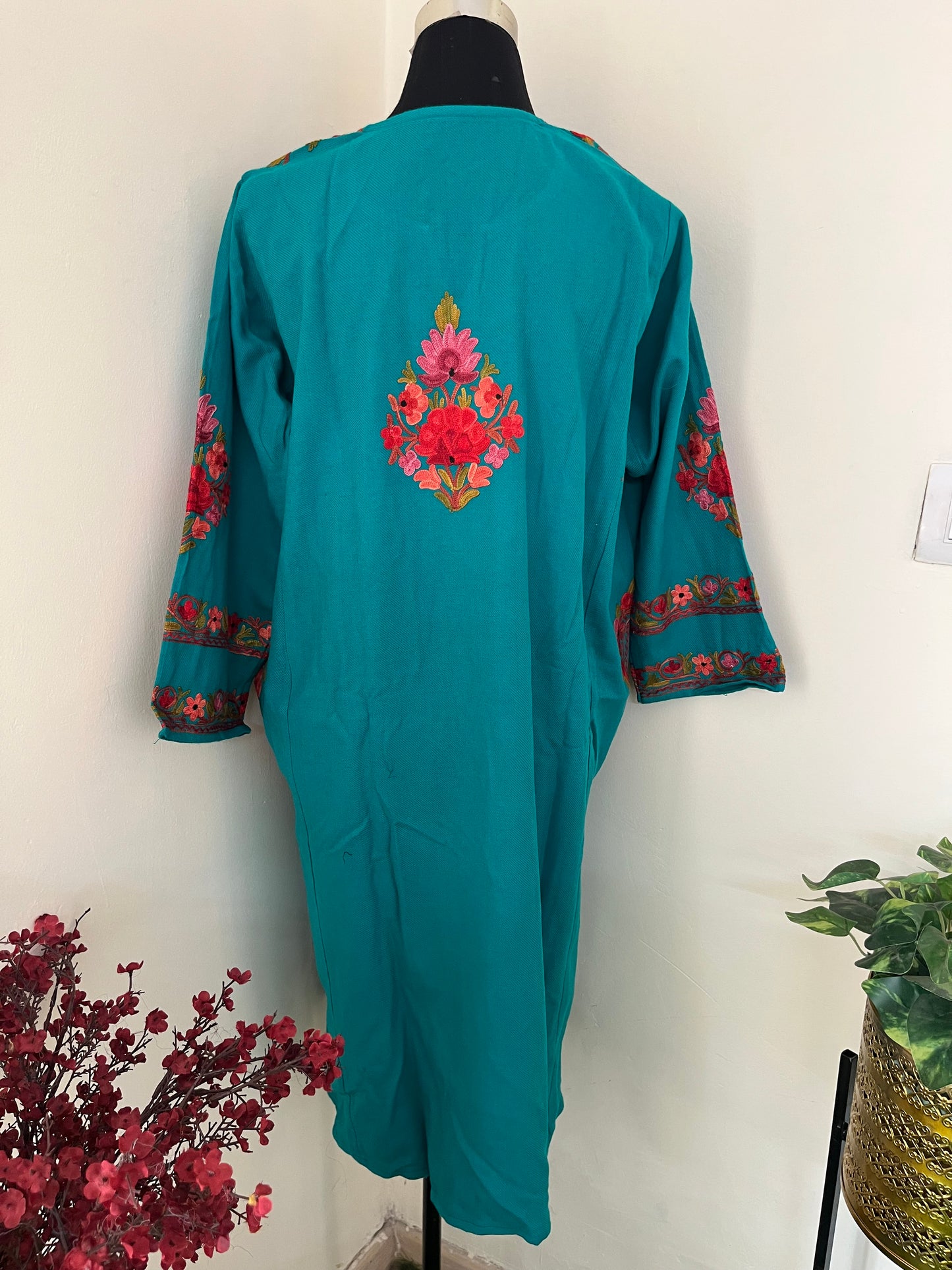 Green Aari Embroidered Wool Pheran