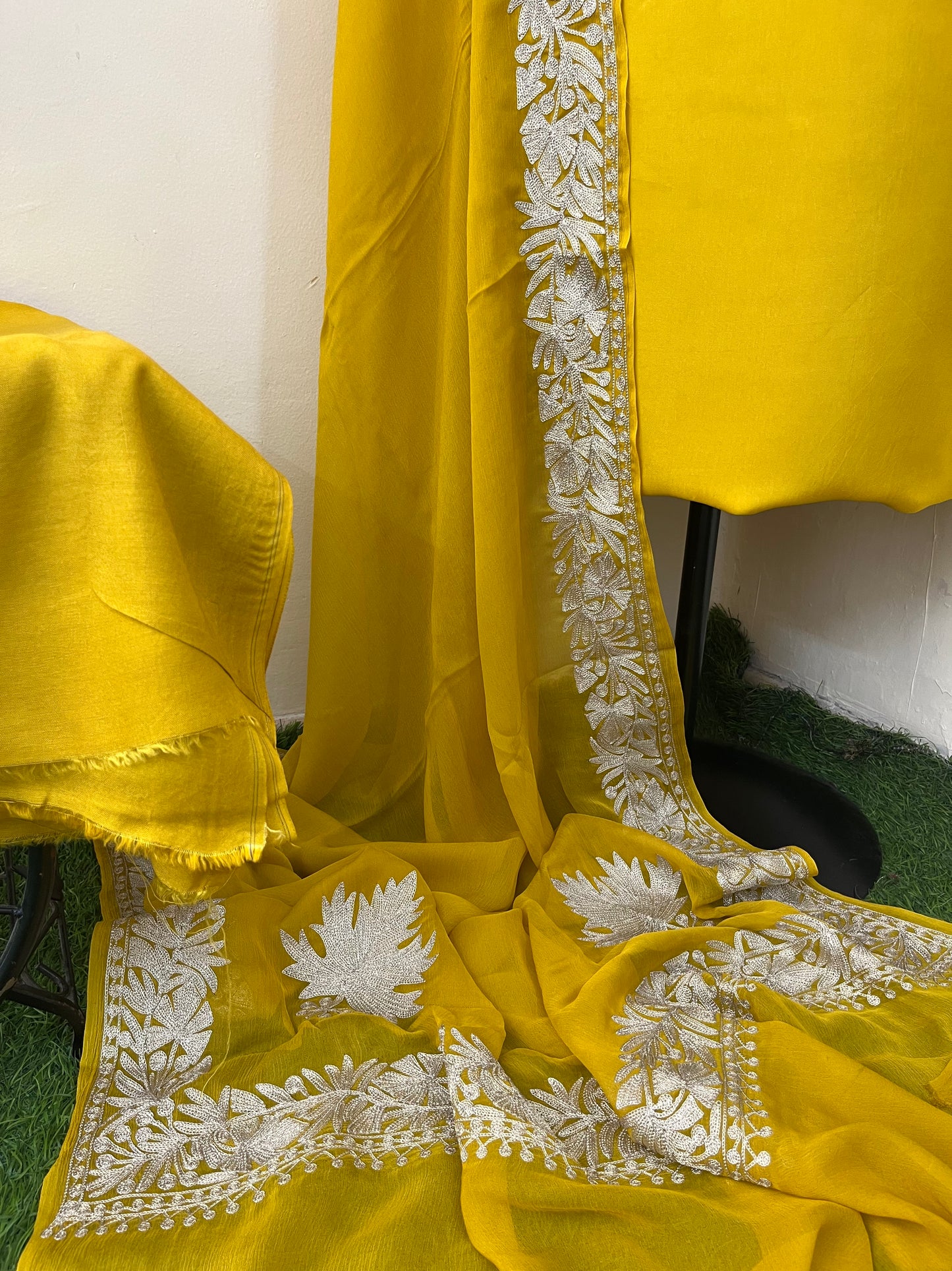 ‘Sanam’ Tilla Kashmiri Silk Suit