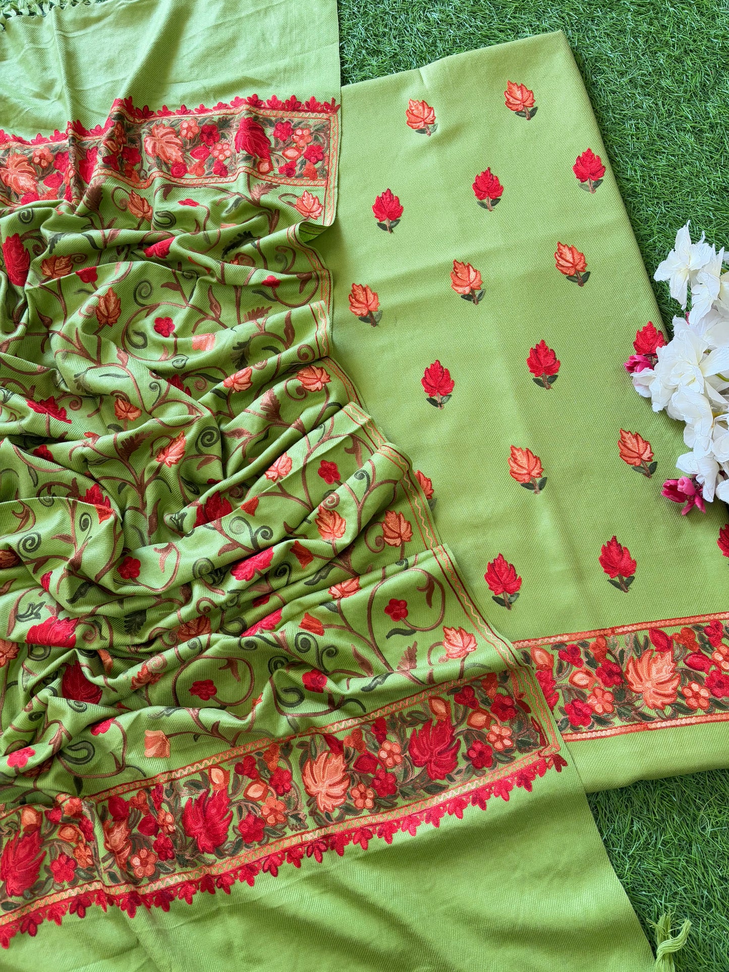 Pista Green Chinar Woollen Aari Embroidered 3pc Suit Stole