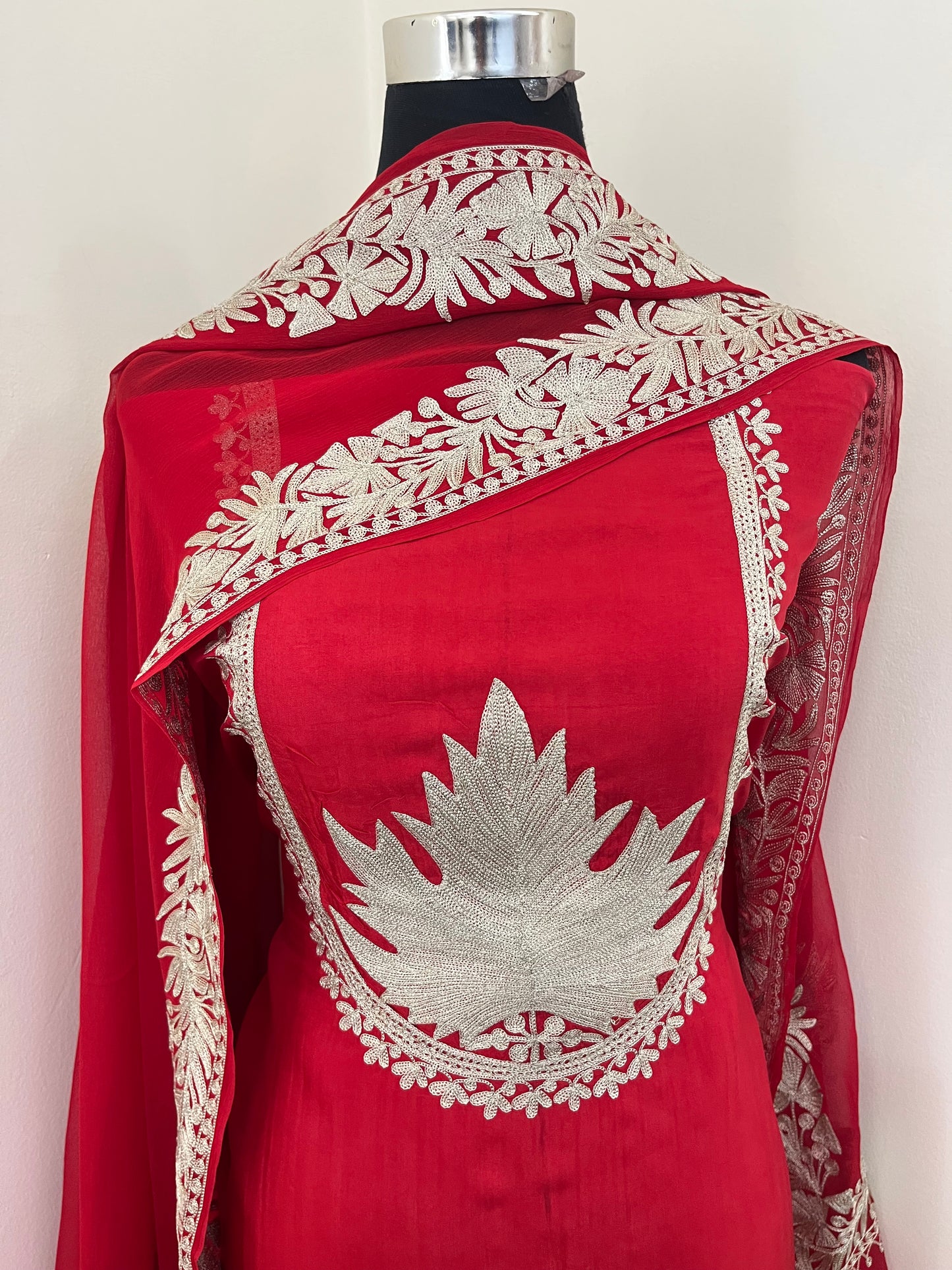 Sanam’ Tilla Kashmiri Silk Suit