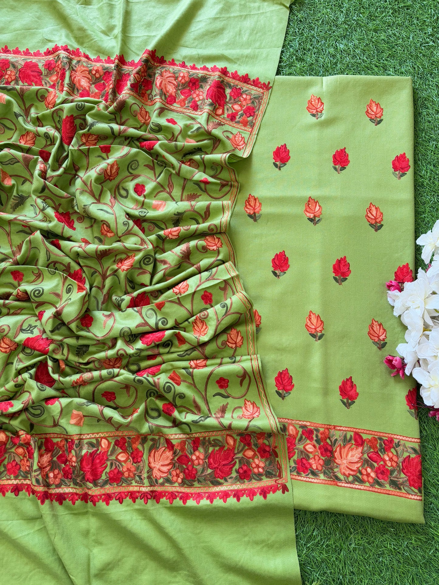 Pista Green Chinar Woollen Aari Embroidered 3pc Suit Stole