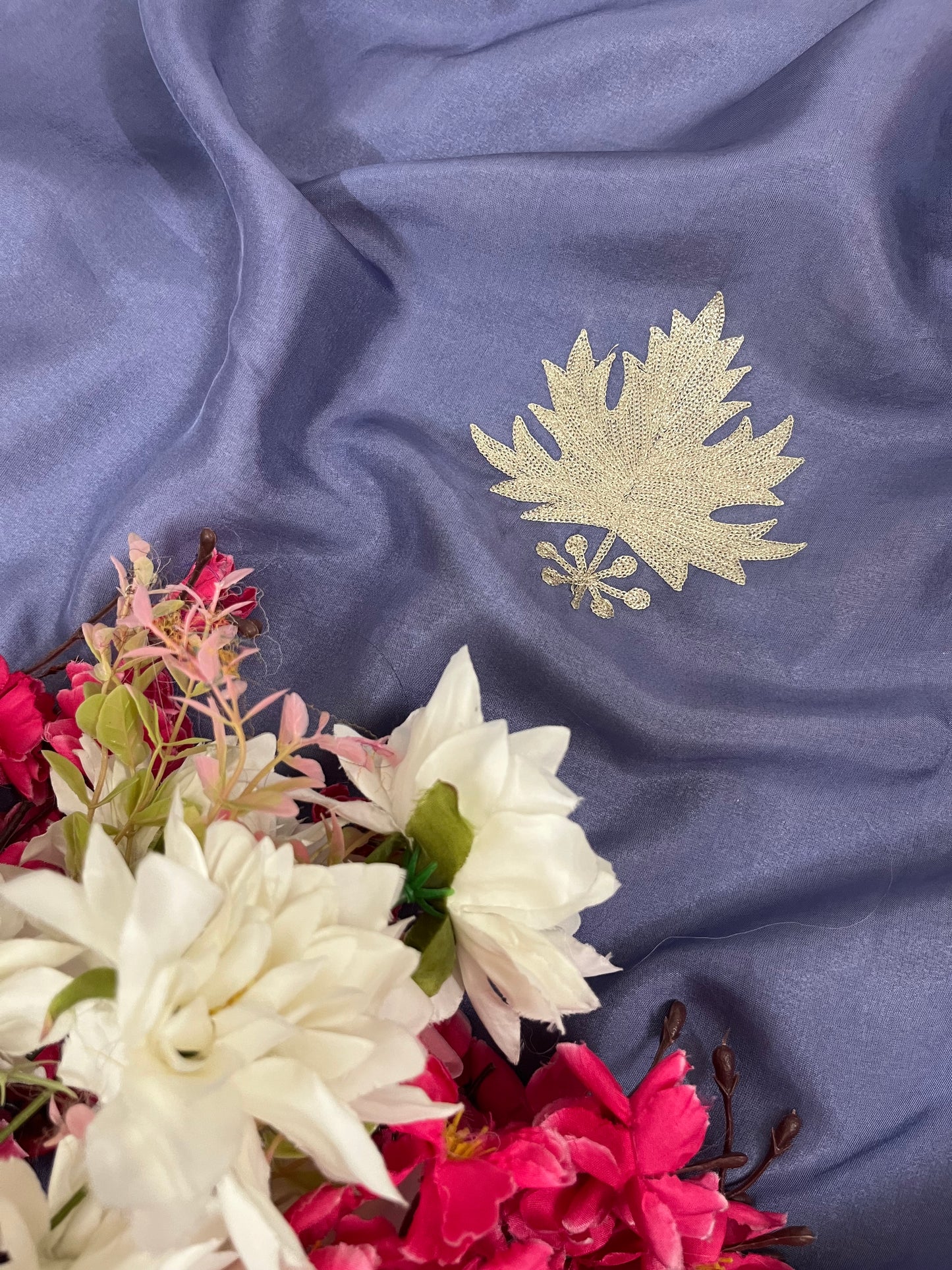Lilac Sanam’ Tilla Kashmiri Silk Suit