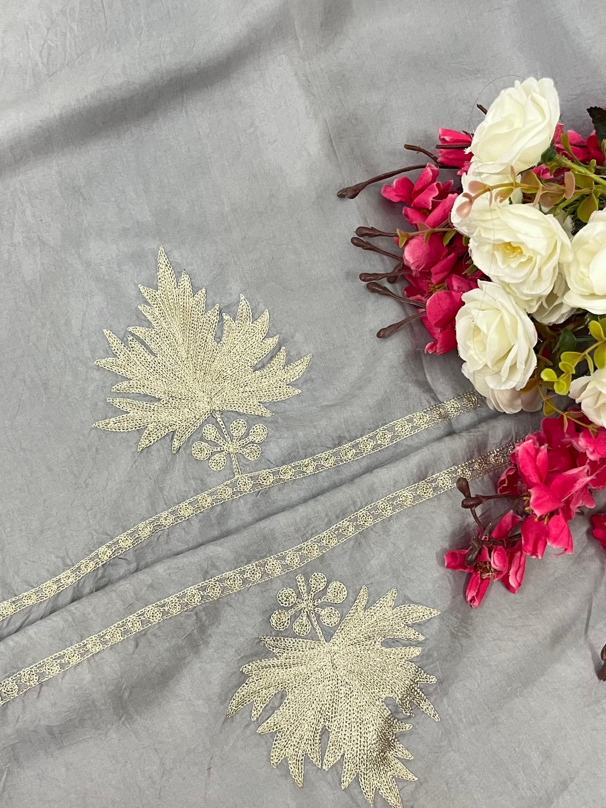 Lilac Sanam’ Tilla Kashmiri Silk Suit
