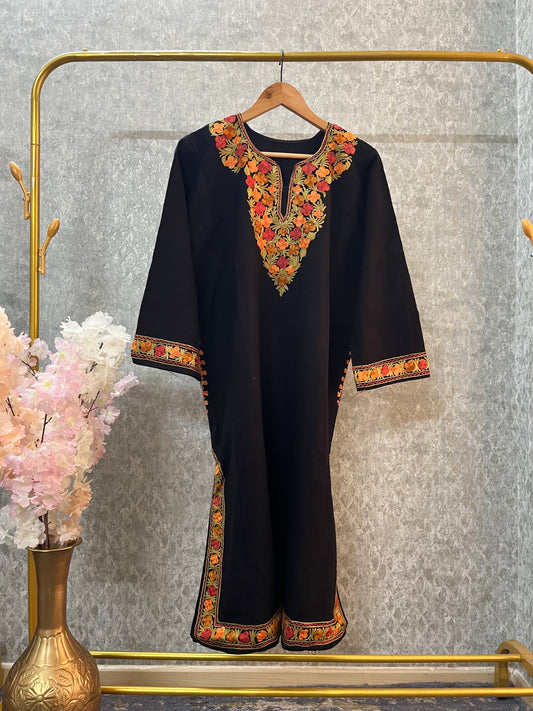 Black Aari Embroidered Wool Pheran