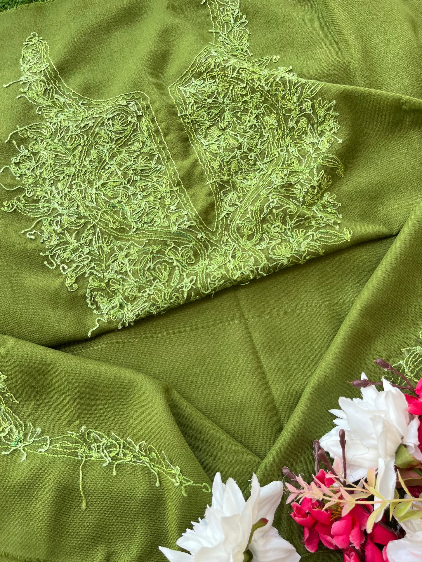 Heena Green Cotton Two Piece Suit (Hand Embroidered)