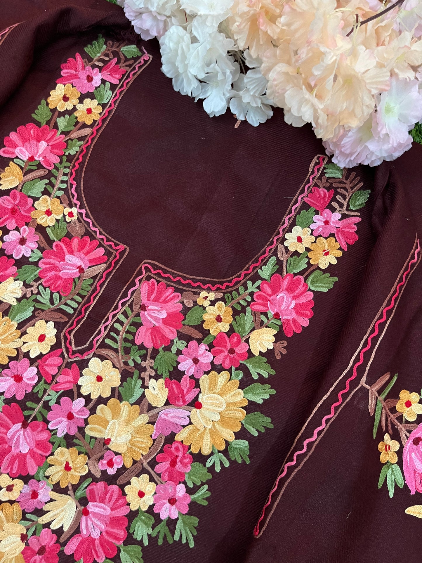 Coke Woollen Aari Embroidered 2pc suit 5mtr