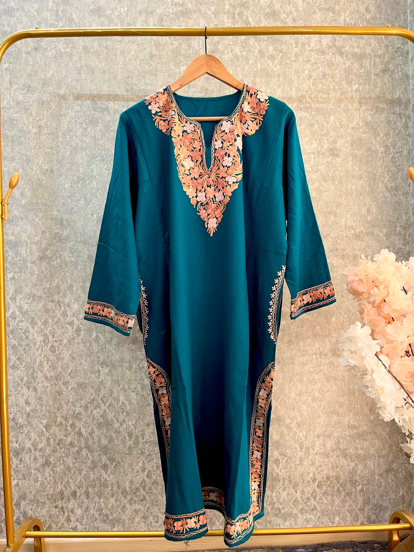 Green Aari Embroidered Wool Pheran