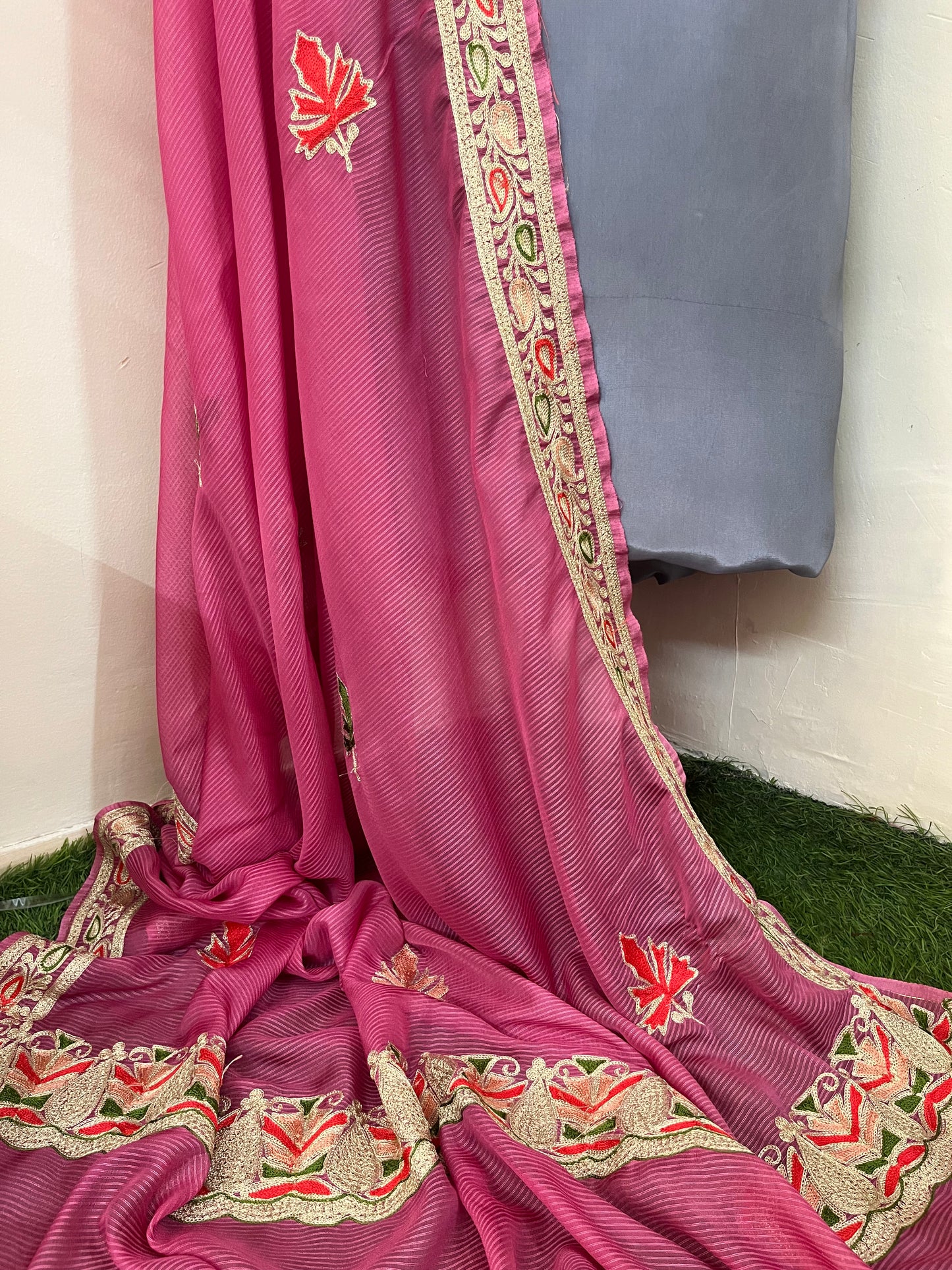 Kalaa’ English Grey Crape Kashmiri Suit