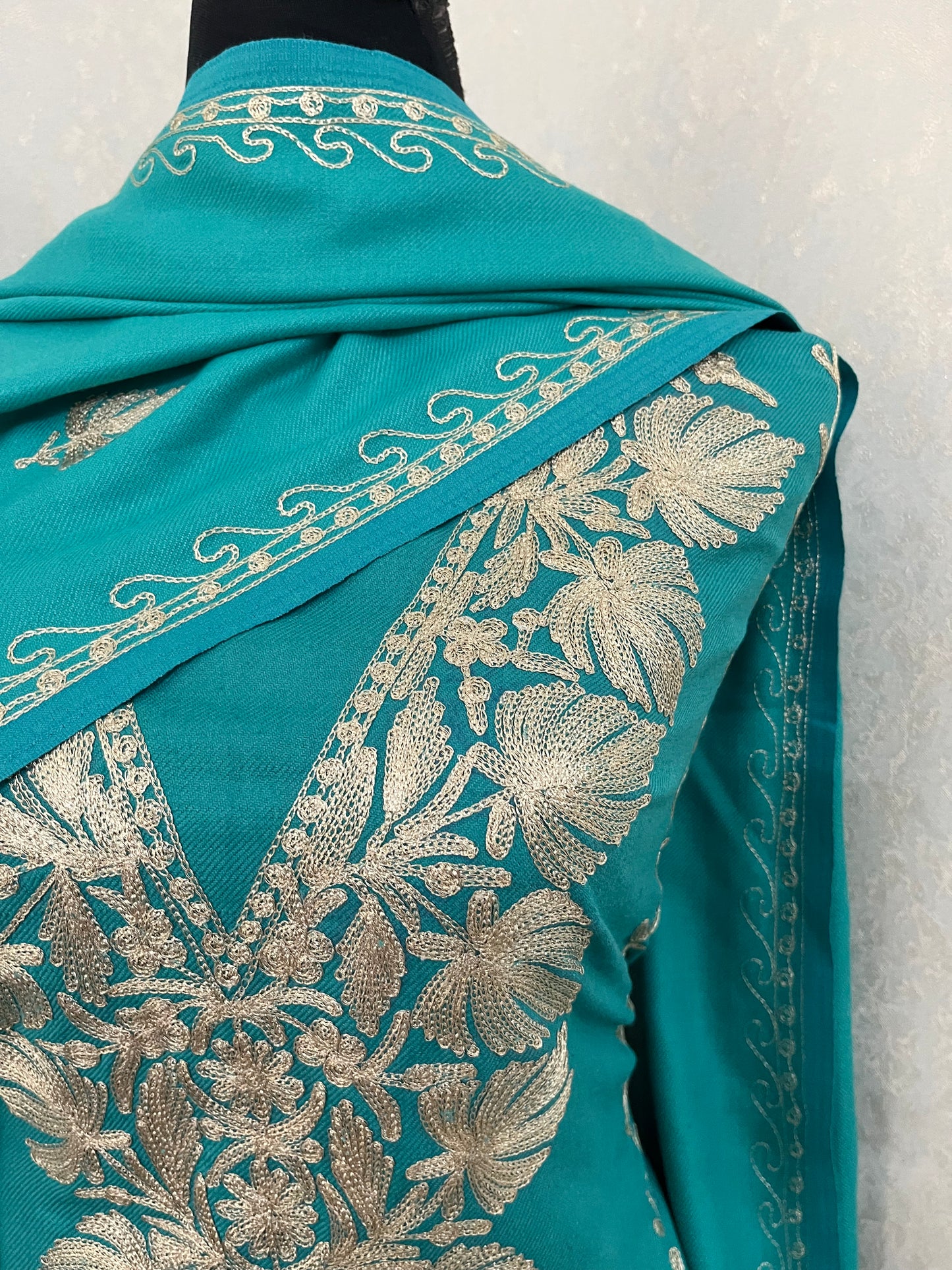 Sky Blue Tilla Embroidered 3pc Suit Stole