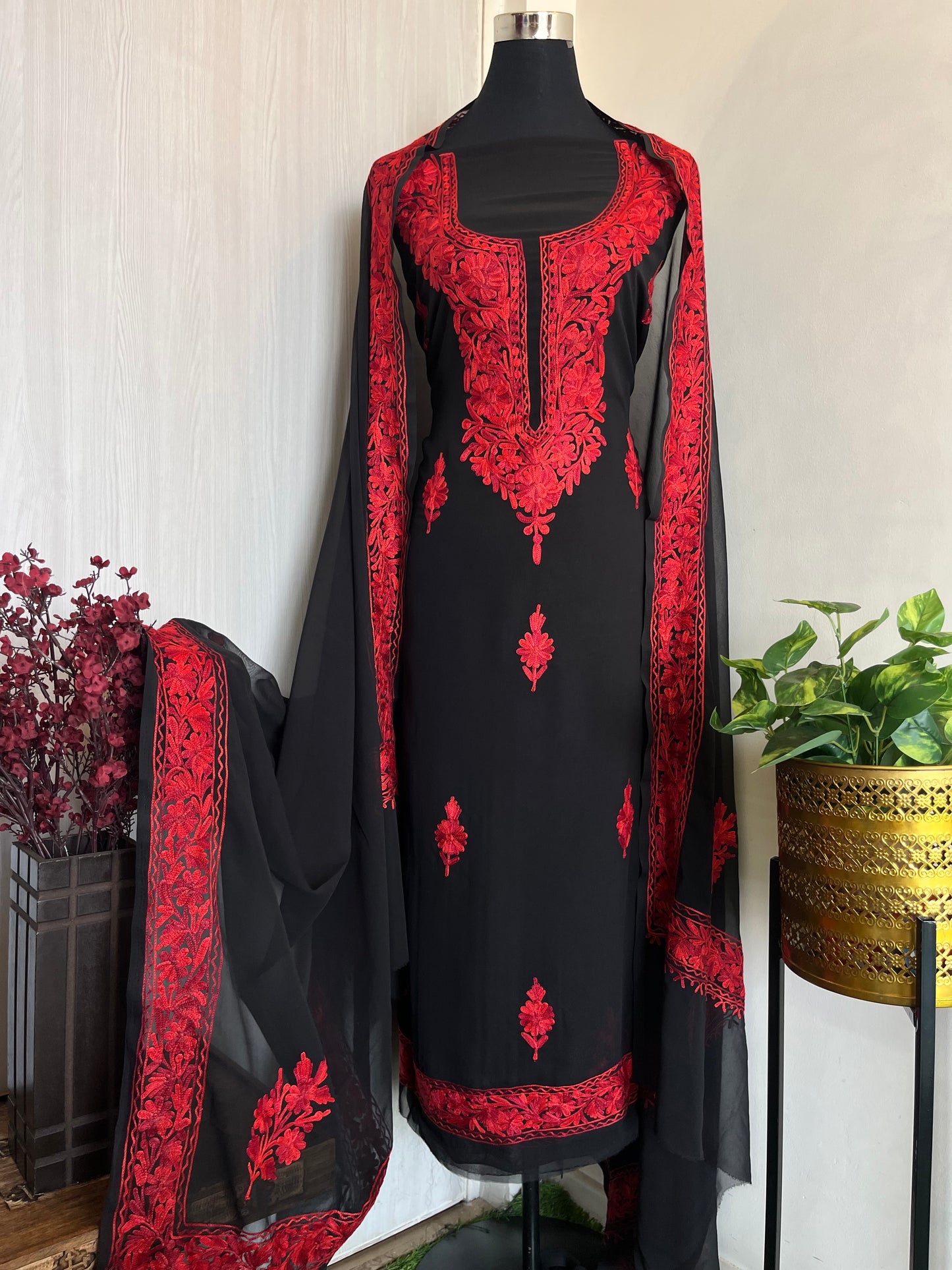 Georgette Black 3 Pc Aari Embroidered Suit Set