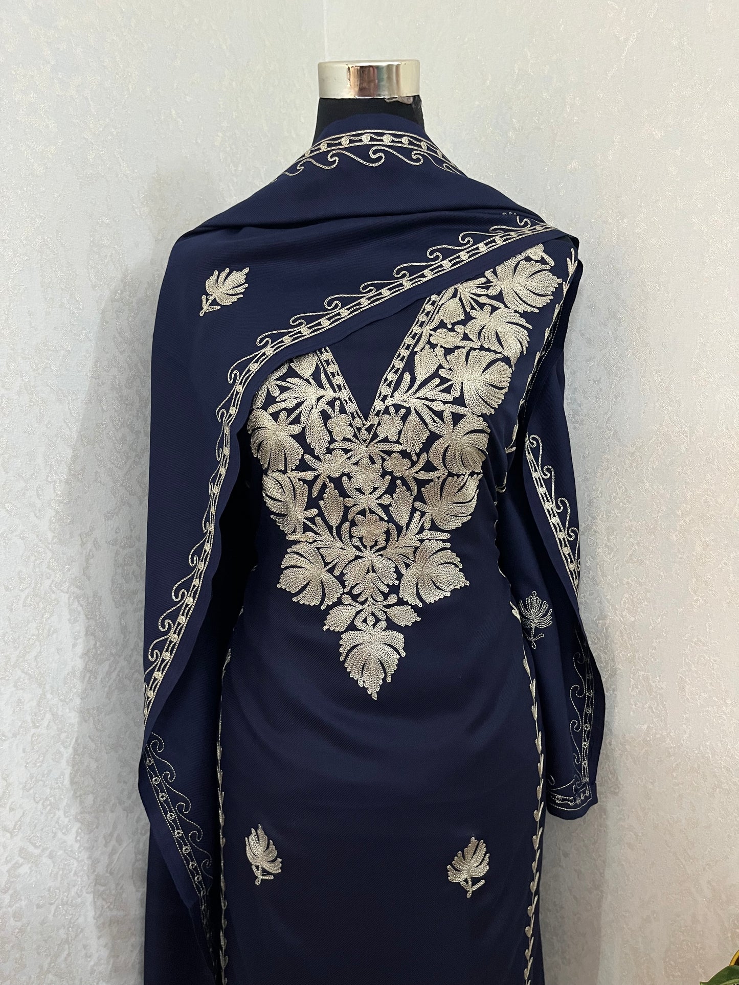 Navy Blue Tilla Embroidered 3pc Suit Stole