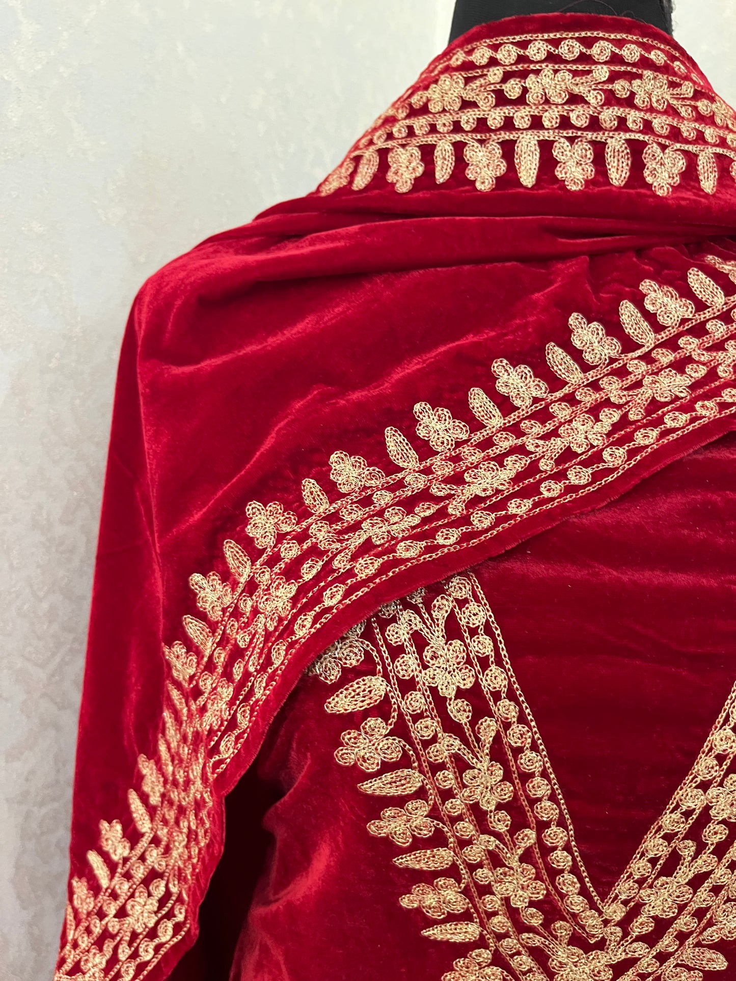 Maroon Tilla Embroidered Velvet 2pc Suit Material