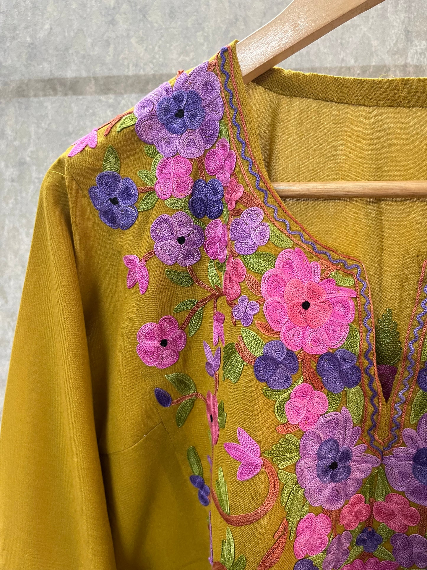 Heena Green Cotton Aari Work Pheran