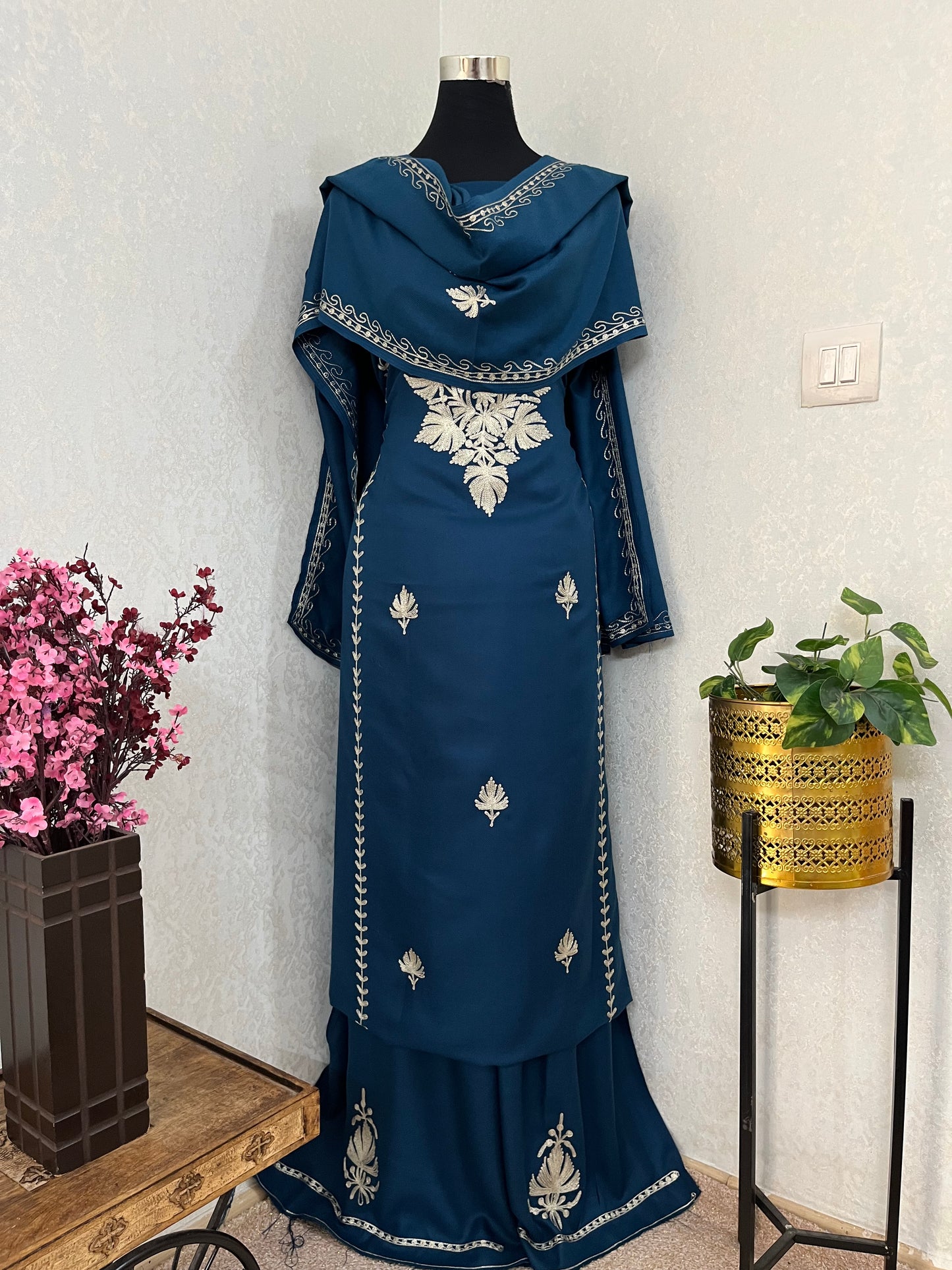 Peacock Blue Tilla Embroidered 3pc Suit Stole
