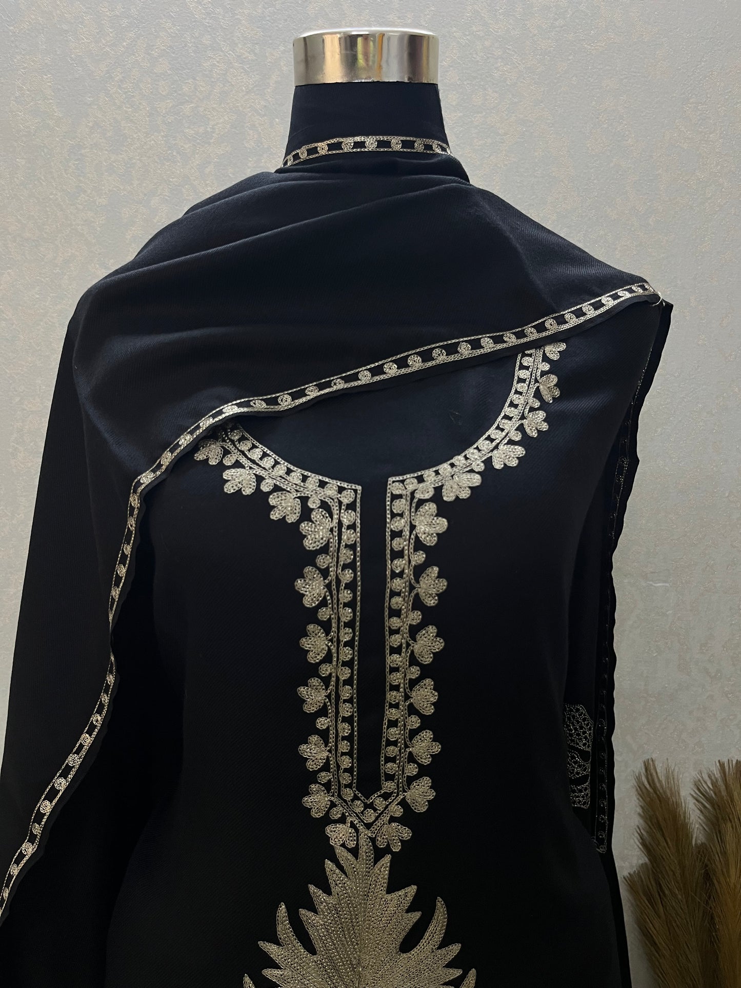 Black Tilla Kashmiri Woollen