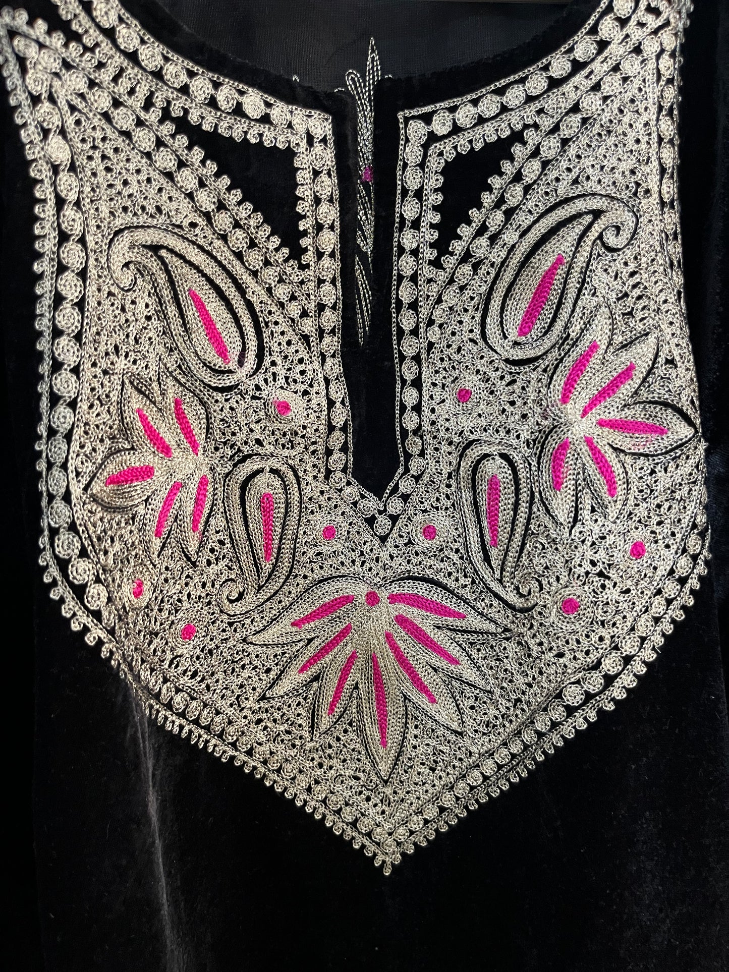 Black Velvet Tilla Pheran (Size 50)