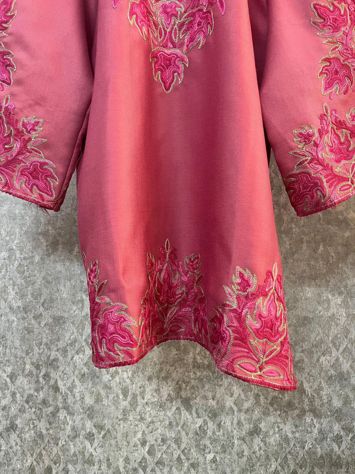 Onion Pink Woollen Kashmiri Co-Ord Set ( Size 46)