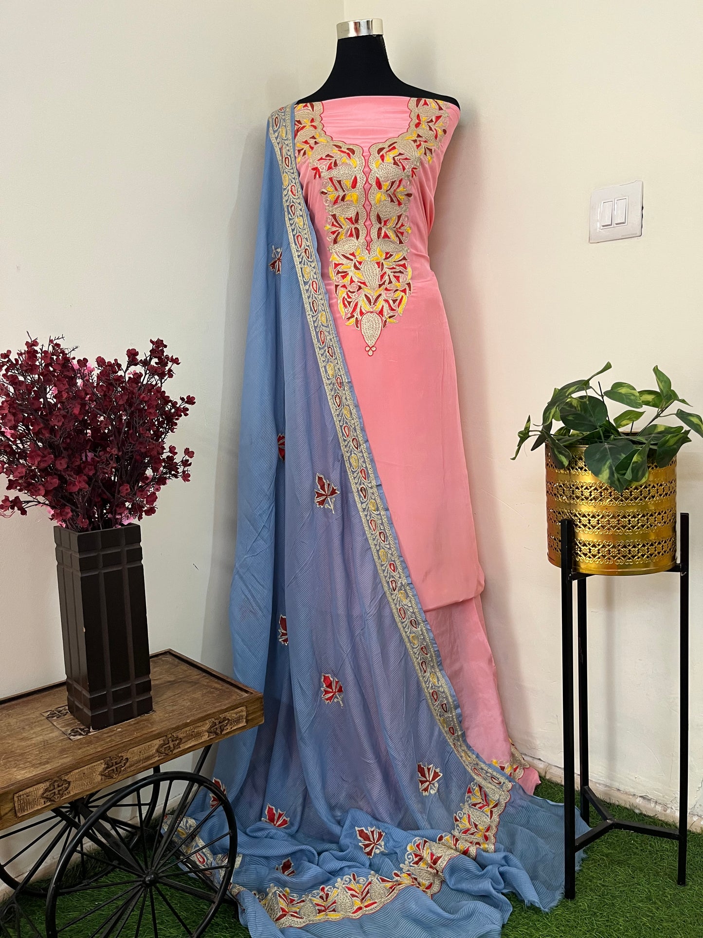 Kalaa’ Soft Pink Crape Kashmiri Suit