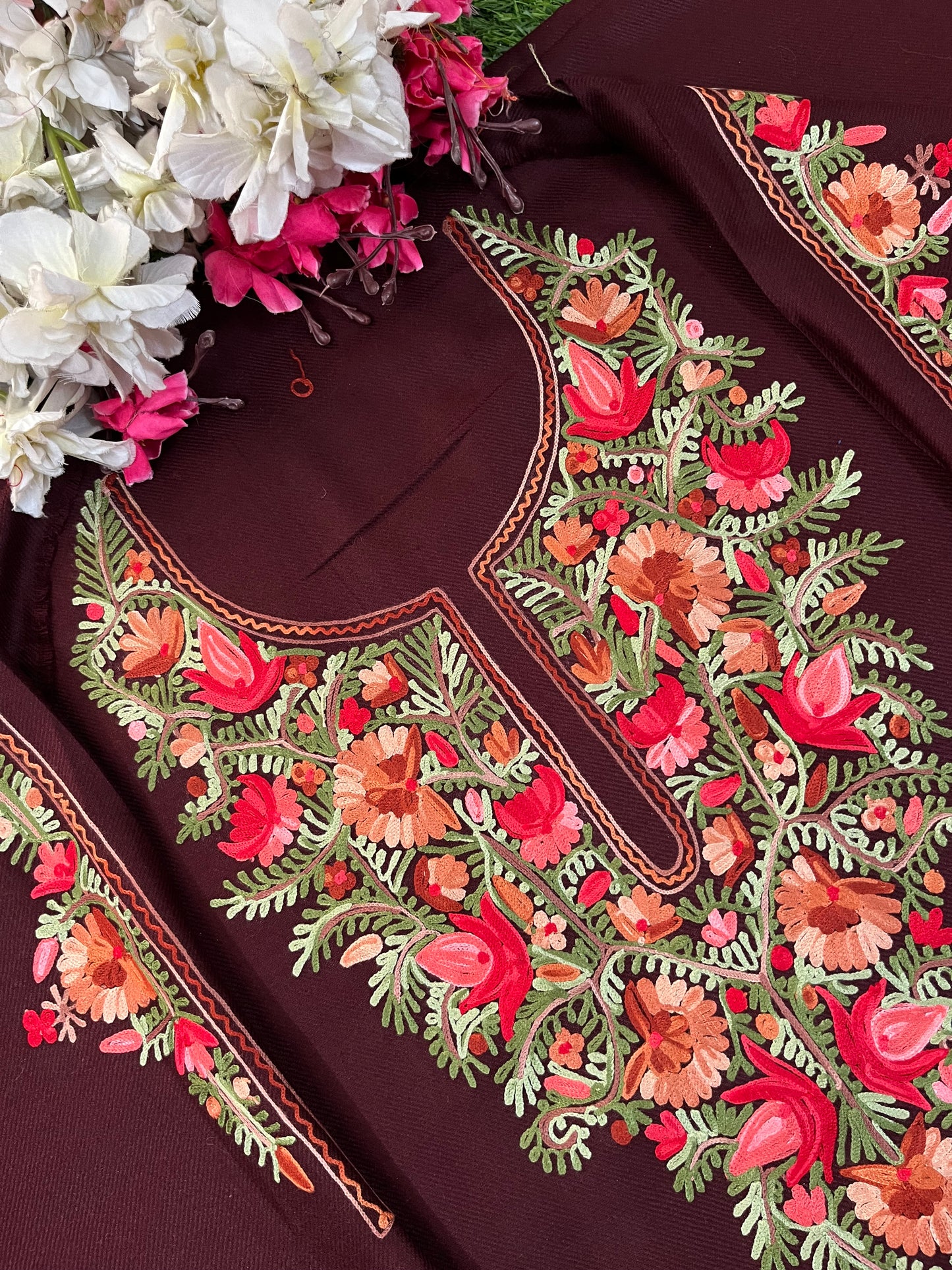 Coke Woollen Aari Embroidered 2pc suit 5mtr