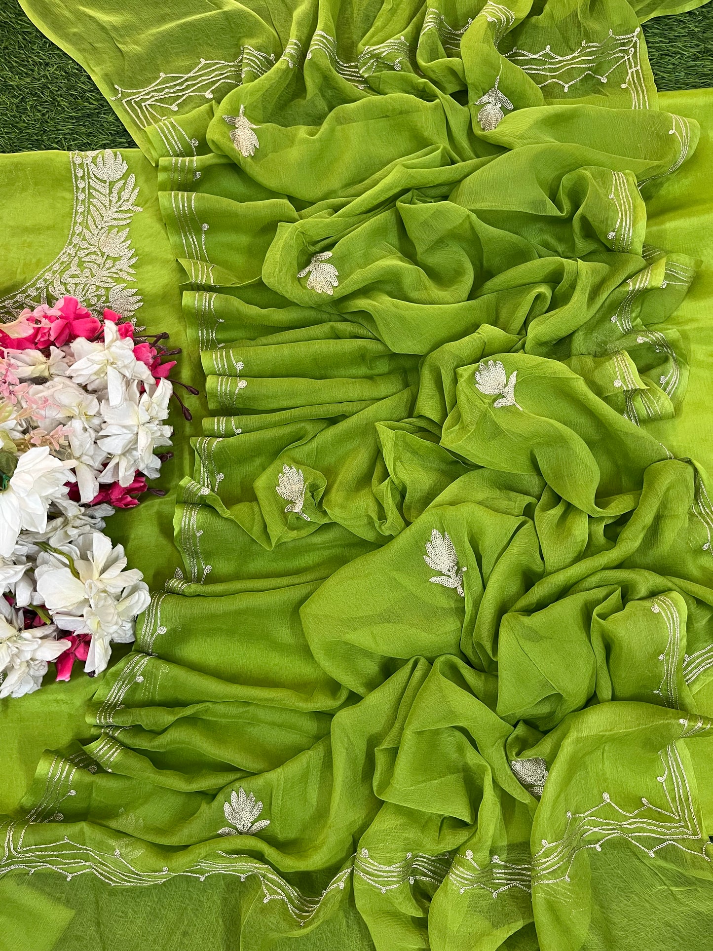 Lawn Green Silk Tilla Kashmiri Suit