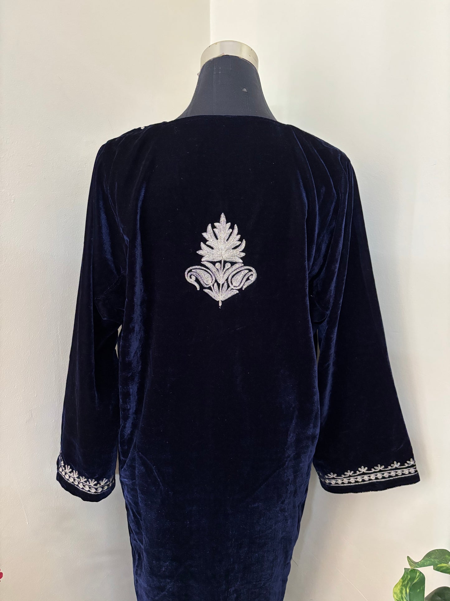 Navy Blue Tilla Embroidered Velvet Pherans