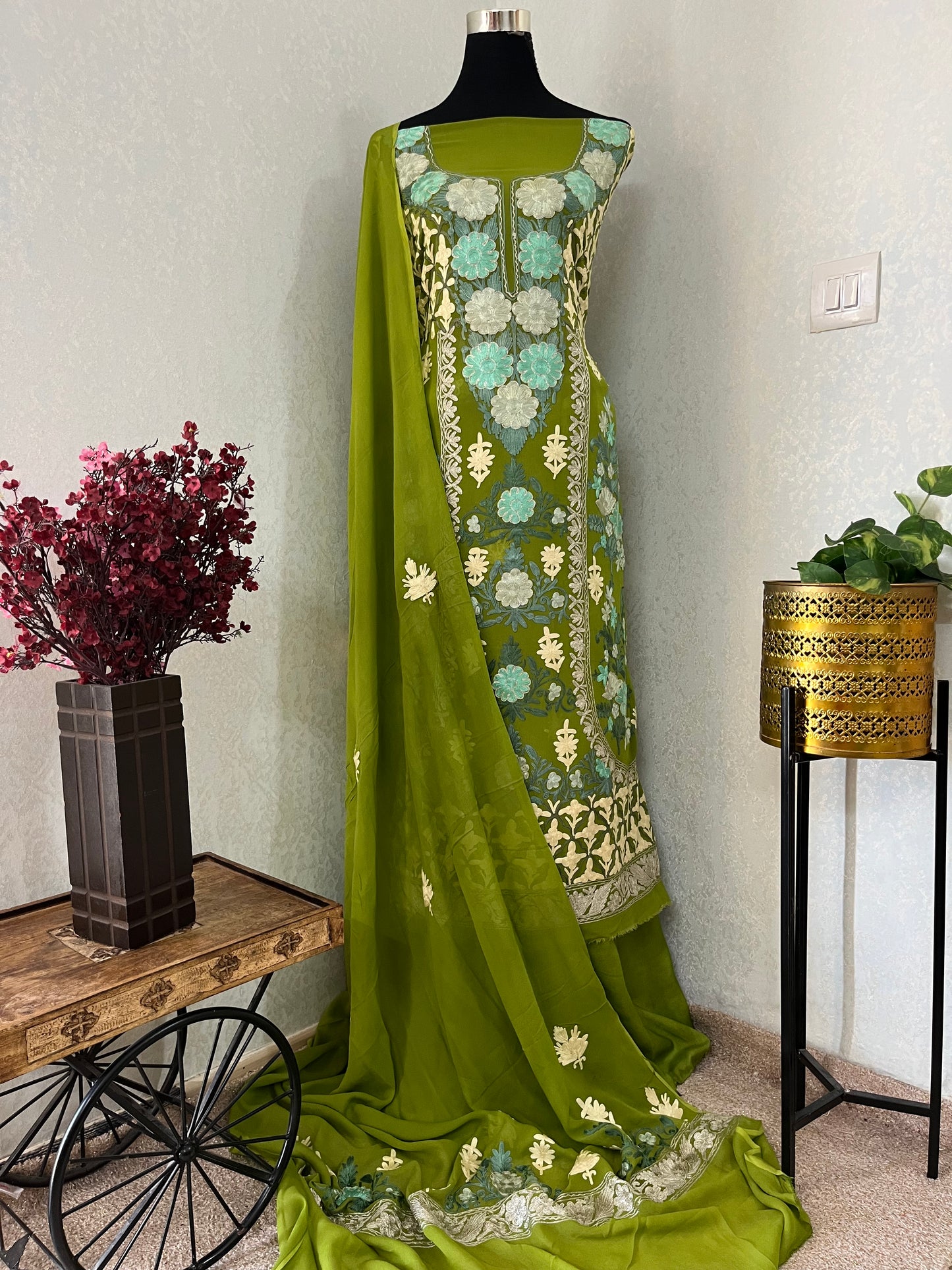 Henna Green Pure Georgette 3 Pc Heavy Kashmiri Suit