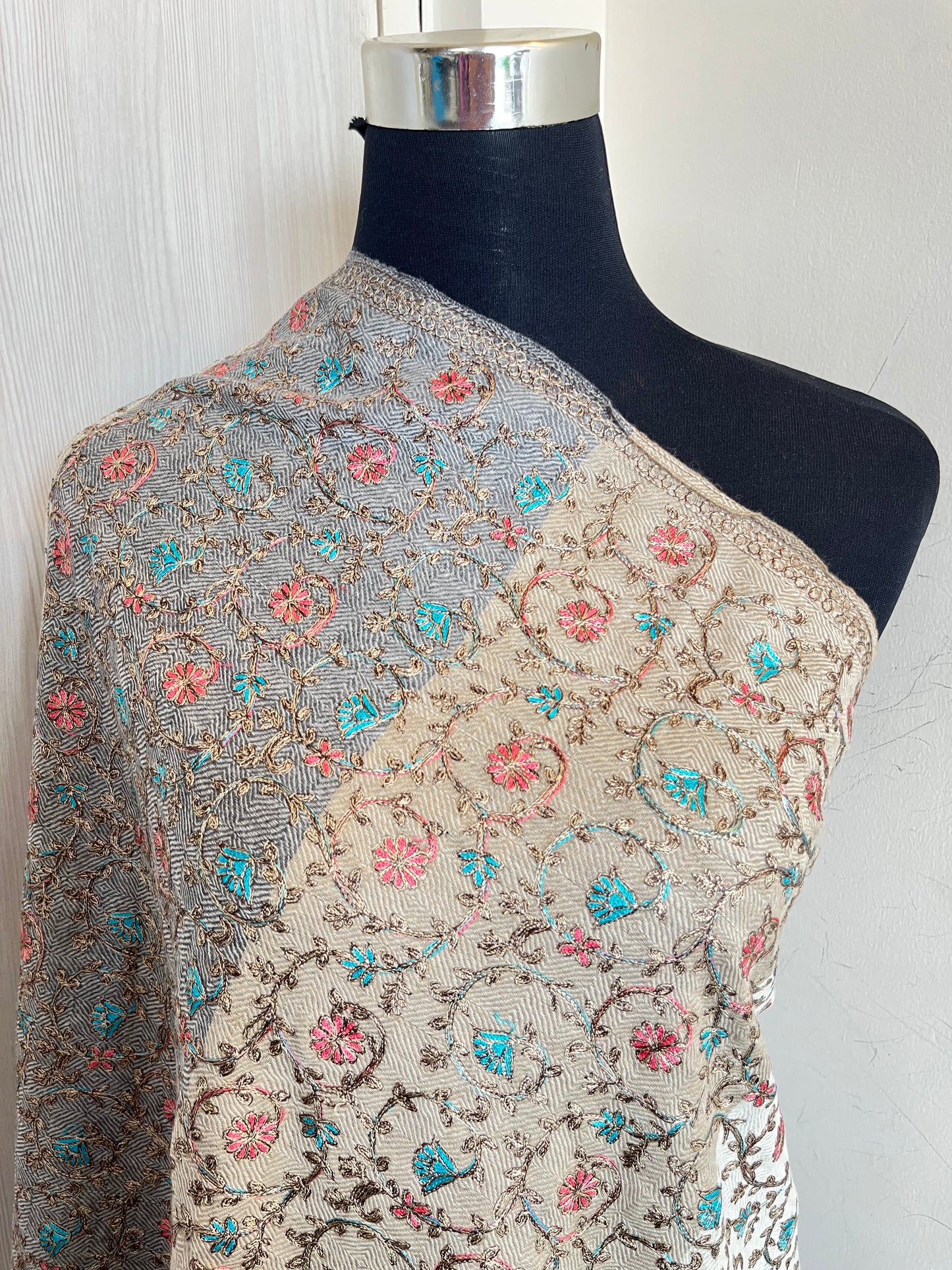 Ivory Mix Silk Thread Jaal Embroidered Fine Semi Pashmina stole
