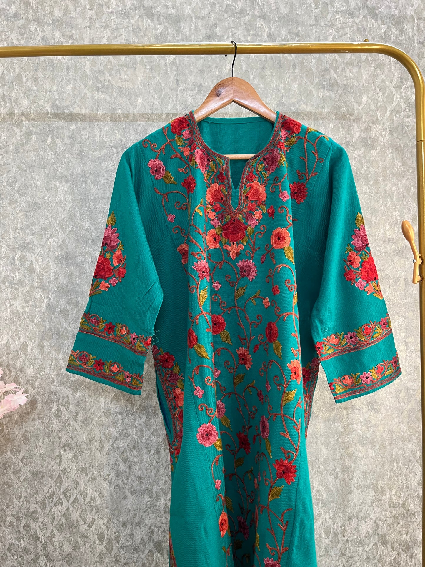 Green Aari Embroidered Wool Pheran