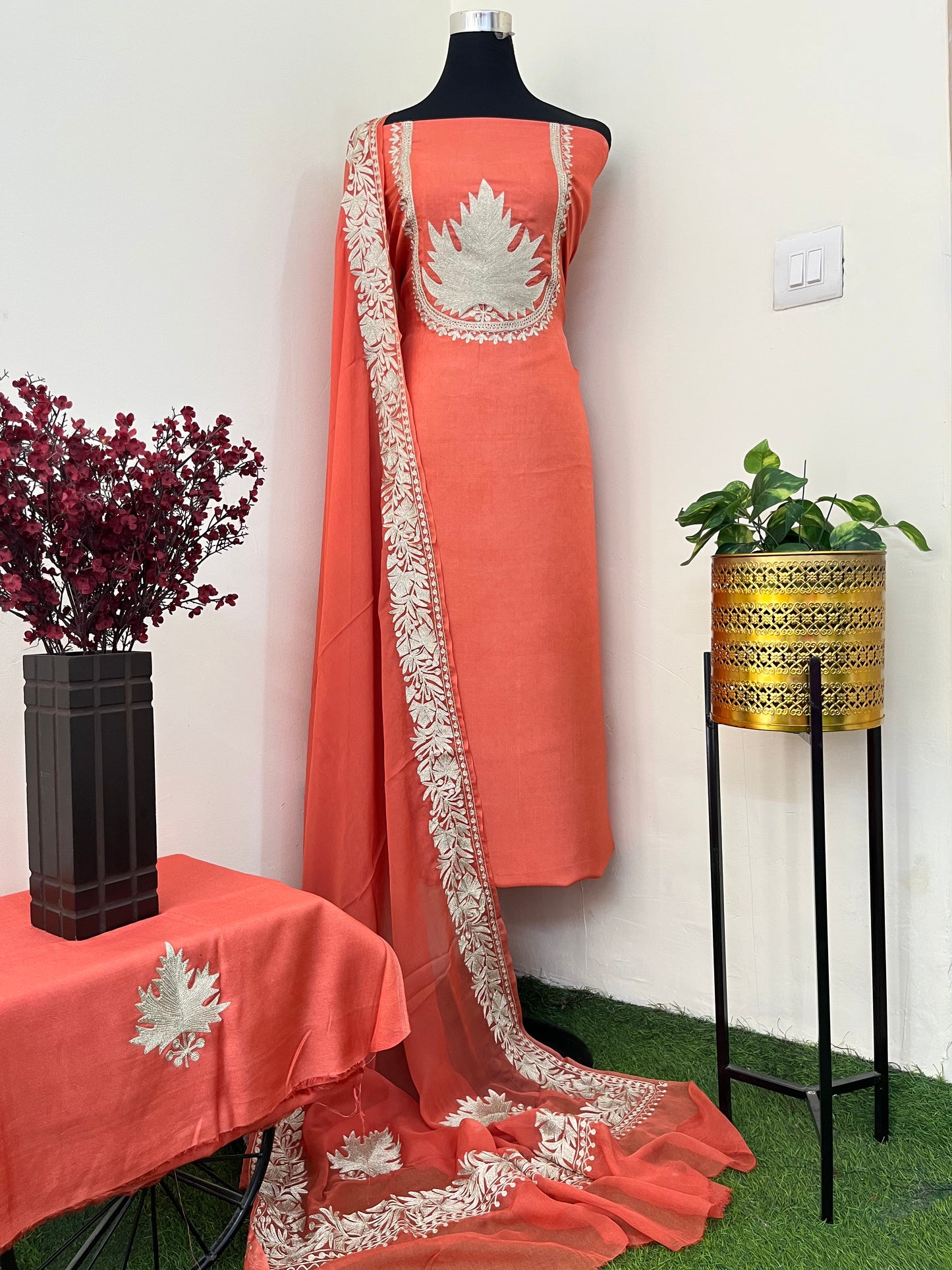 Sanam’ Tilla Kashmiri Silk Suit