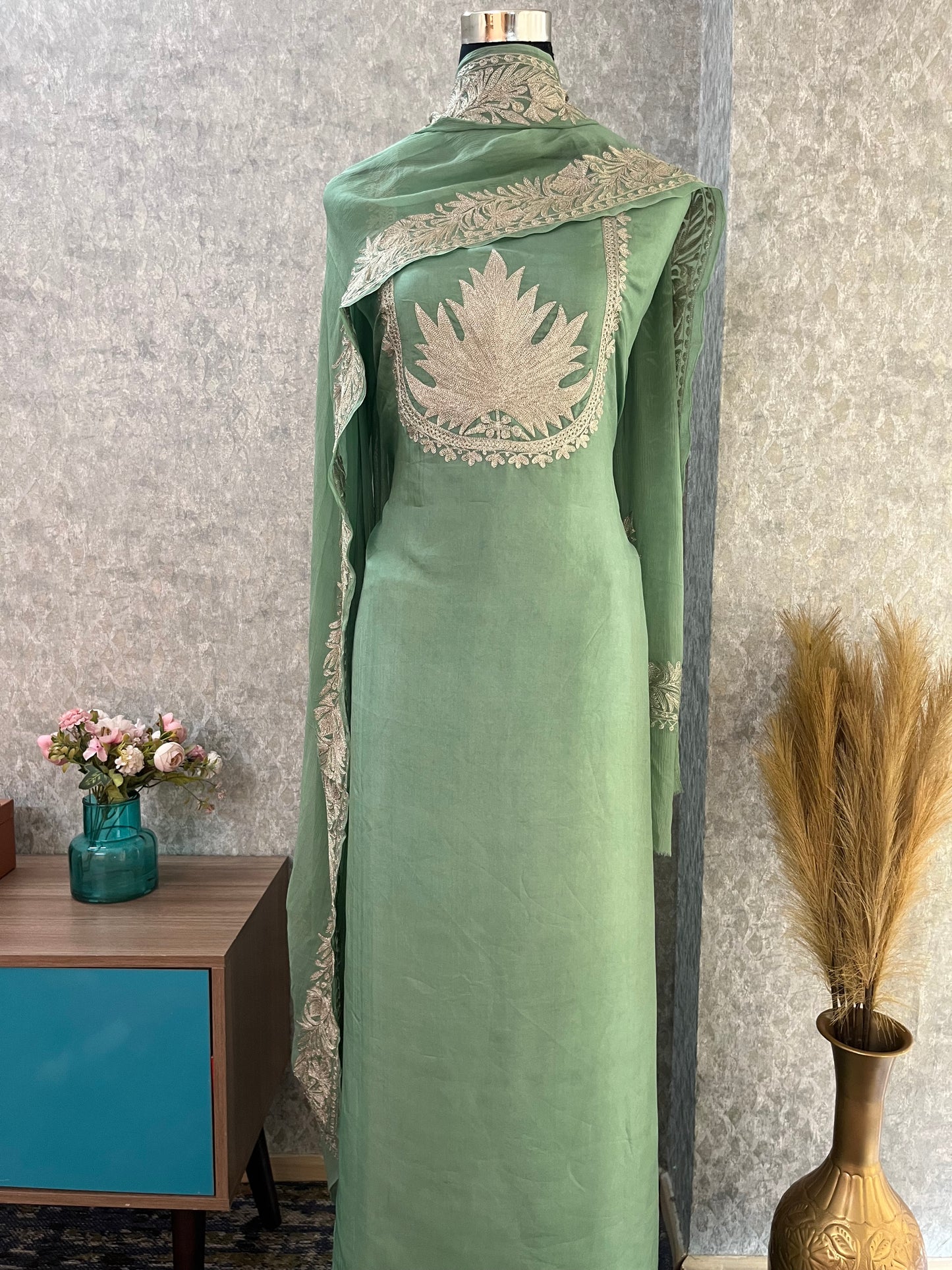 Tea Green Sanam’ Tilla Kashmiri Silk Suit