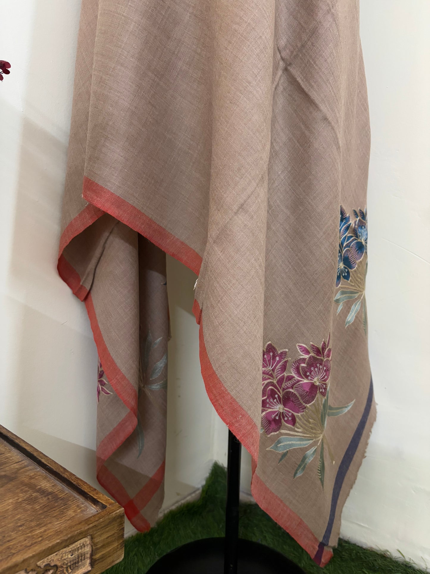 Beige Bird Palla Kashmiri Stole