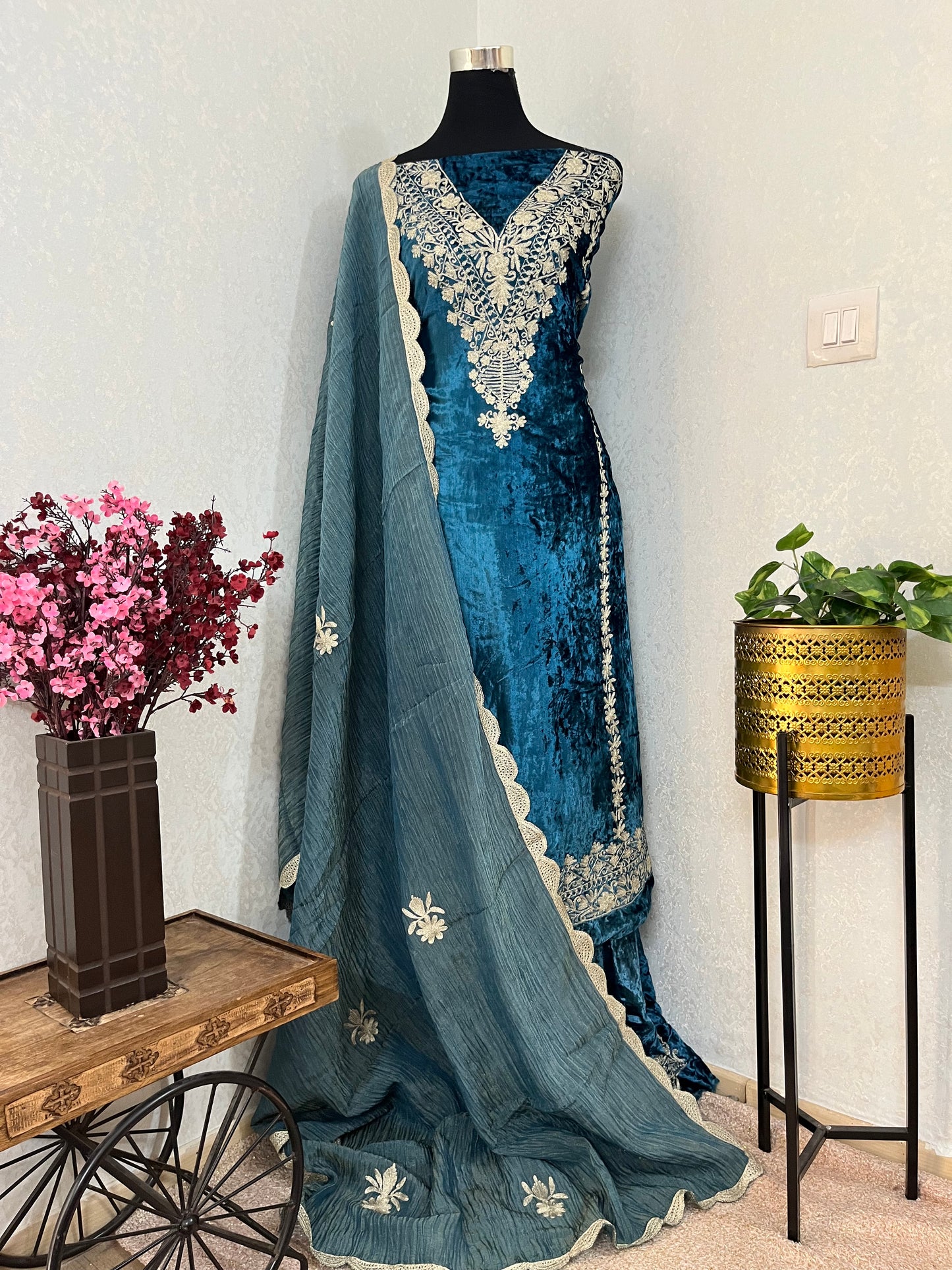 Teal Blue Tilla Pure Makhmal 3pc Suit Material