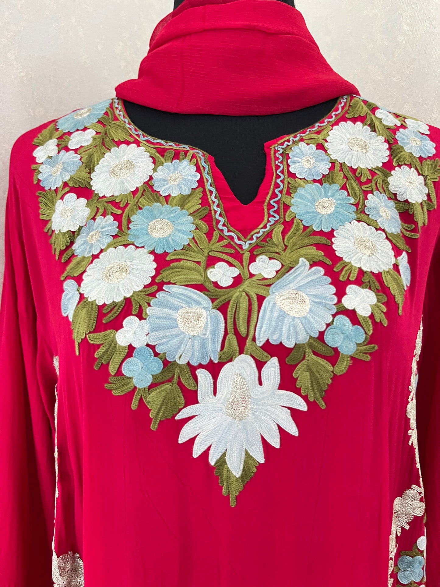 Hot Pink Stitched Crape Suit Set with dupatta (42)